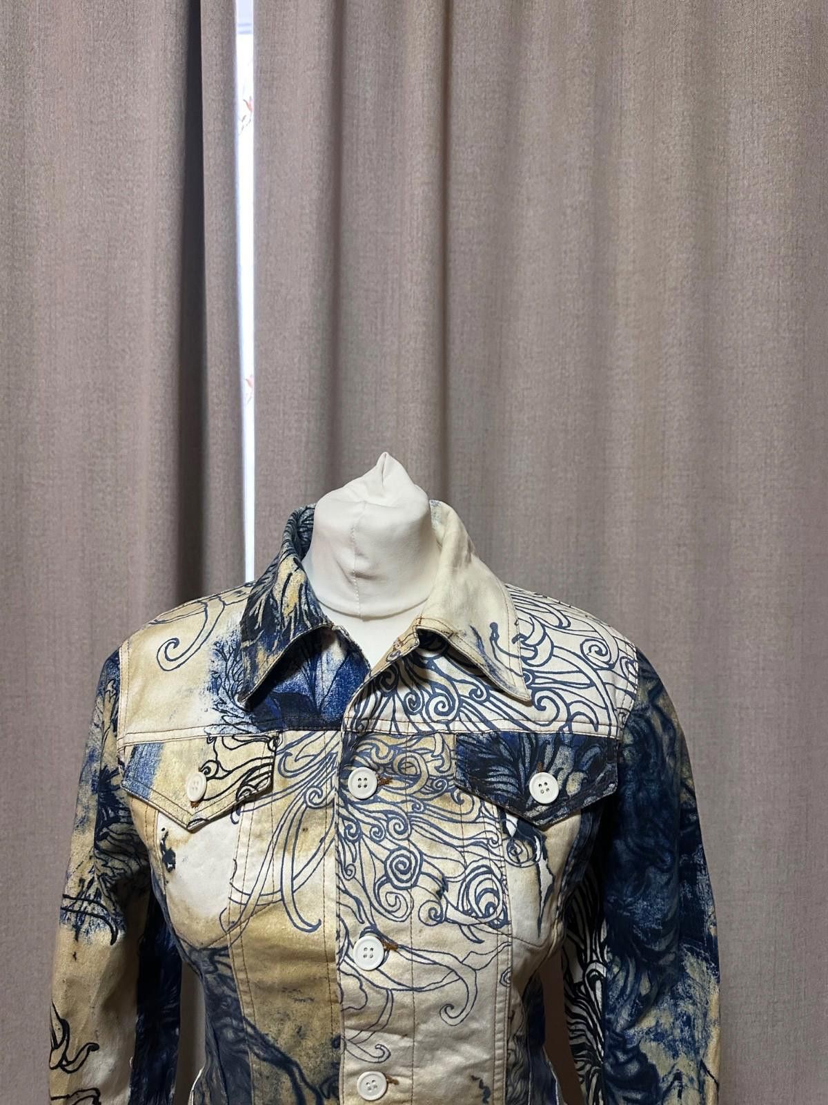 Just Cavalli 2000s Cavalli Chinese Ink Flowers Cropped Beige Jacket Sz XS Size XS / US 0-2 / IT 36-38 - 2 Thumbnail
