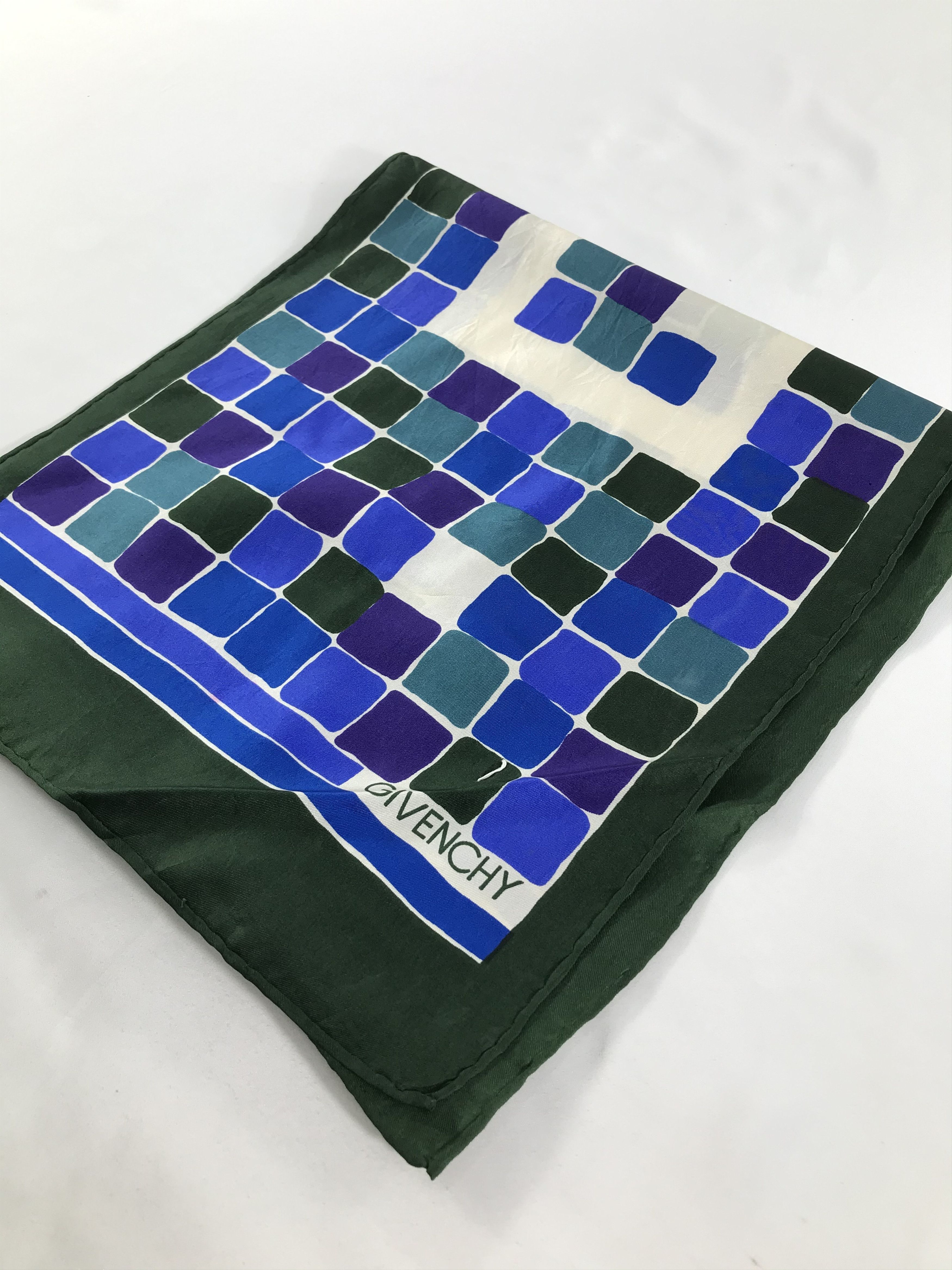 Vintage Vintage Givenchy Silk Scarf Size ONE SIZE - 3 Thumbnail