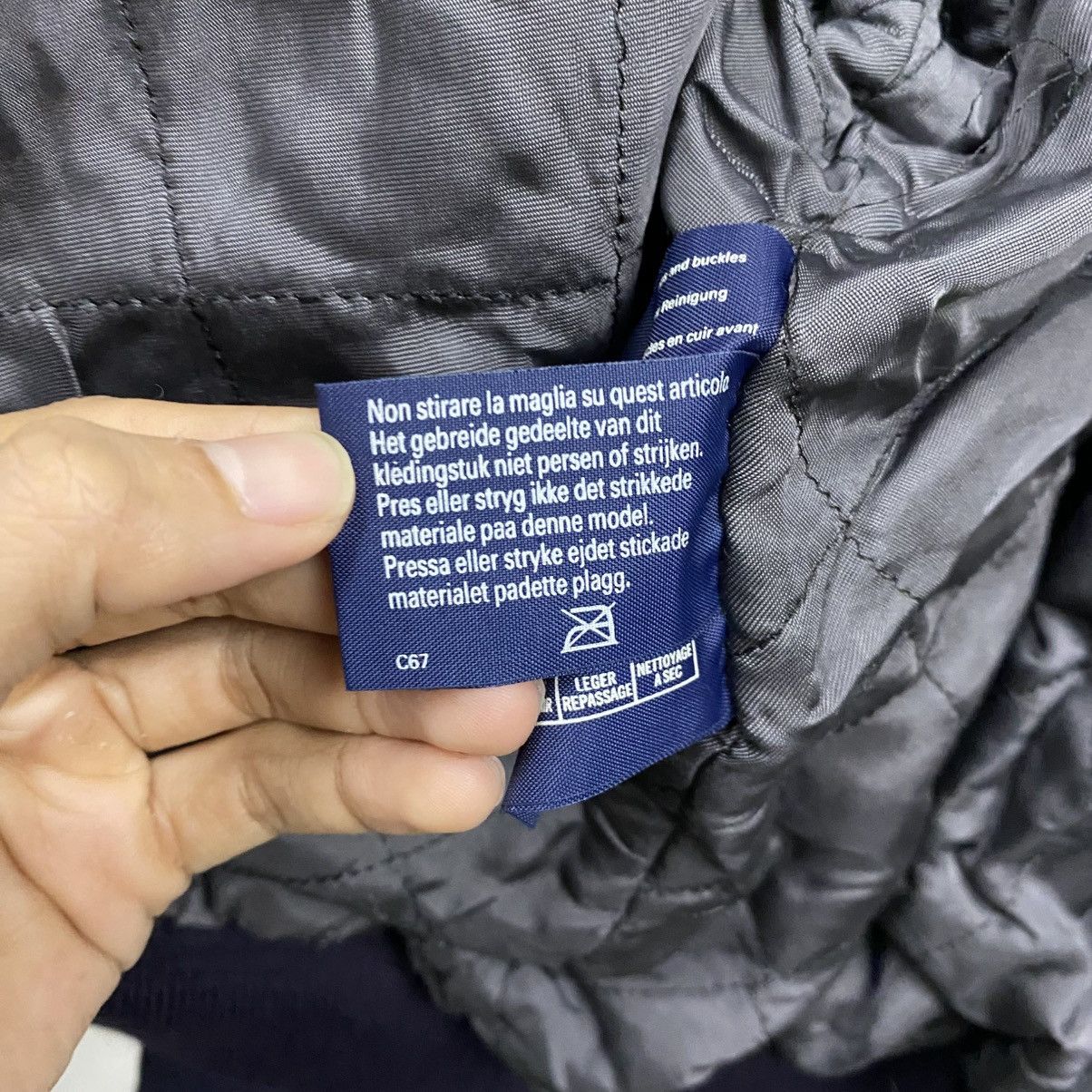 Burberry 🔥Burberrys Wool Spell Out Bomber Jacket LIKE NEW🔥 Size US L / EU 52-54 / 3 - 23 Thumbnail