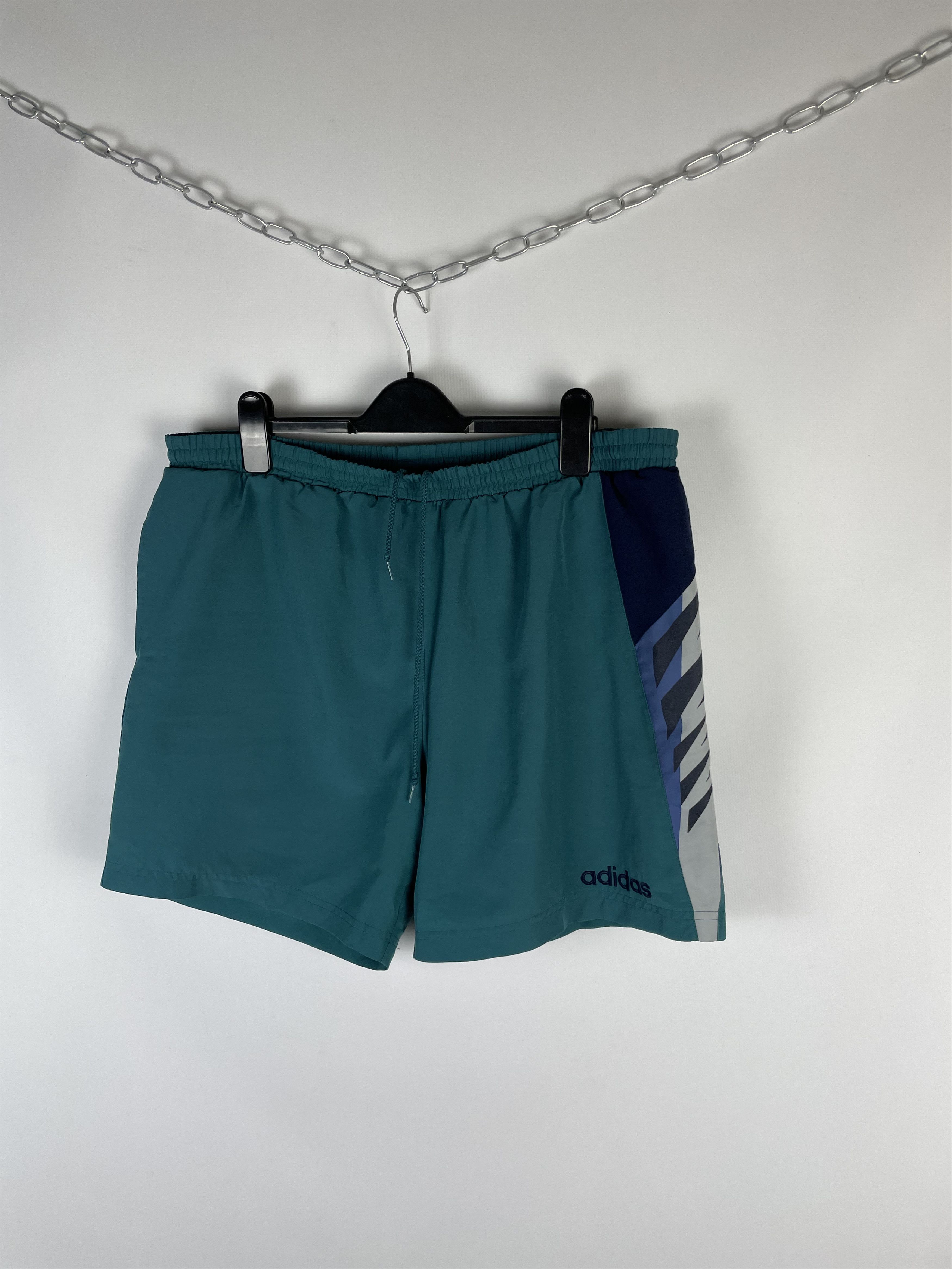 Adidas Vintage Adidas Shorts 90s Size US 32 / EU 48 - 3 Thumbnail