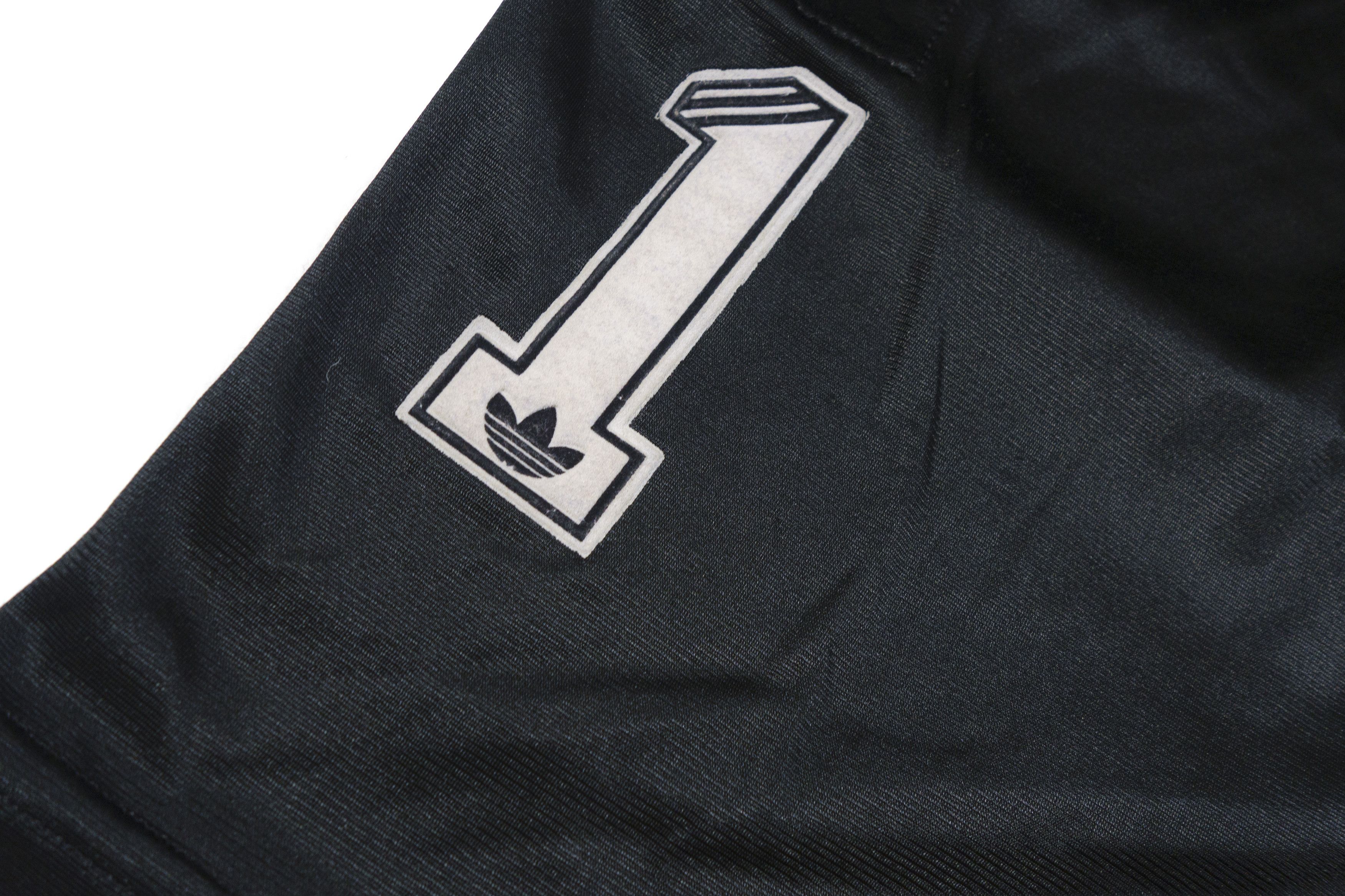 Adidas 90S Logo Football Shorts Size US 32 / EU 48 - 5 Thumbnail