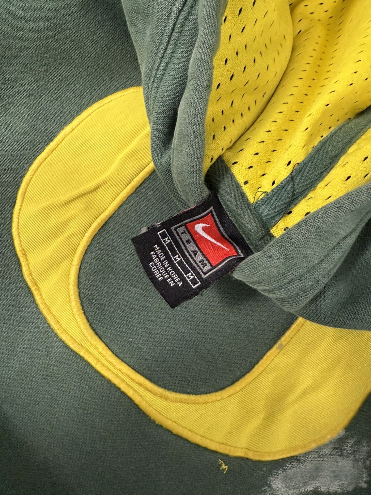 Nike × Vintage Vintage Distressed Nike Oregon Hoodie Size US M / EU 48-50 / 2 - 6 Thumbnail