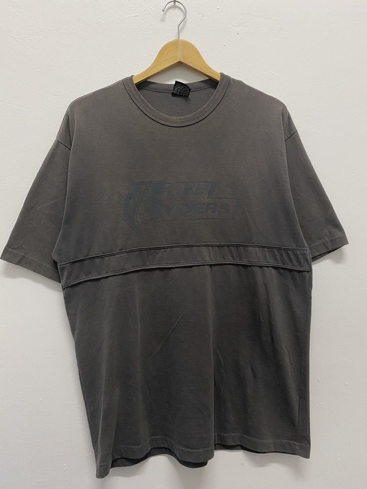 Ruff Ryders Rare Vintage Ruff Ryders Big Print Back Hit Tshirt Size US L / EU 52-54 / 3 - 9 Thumbnail