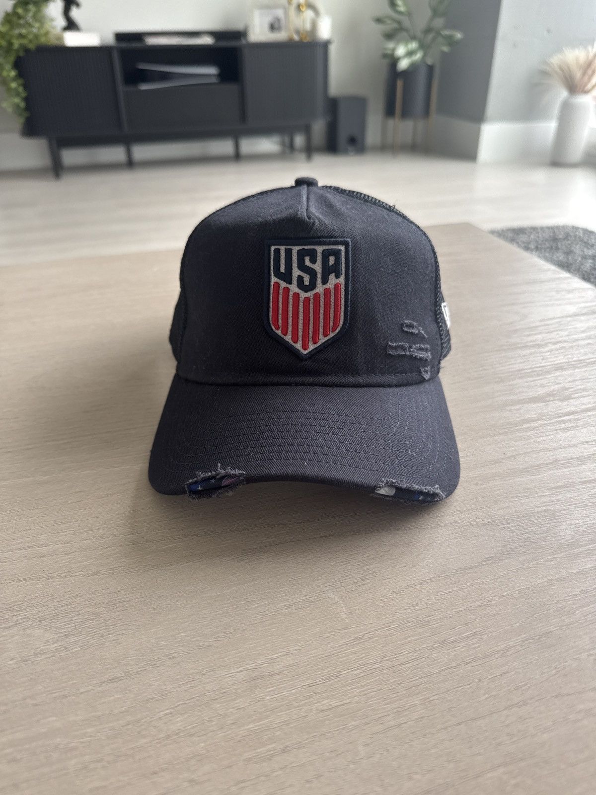 New Era USA National Football Team Trucker Size ONE SIZE - 1 Thumbnail