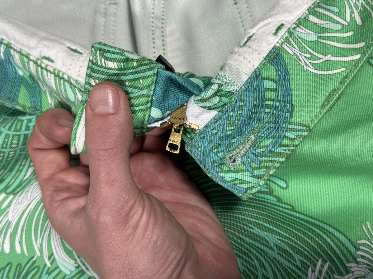 Gucci Gucci Green Floral Print Cotton Holiday Jeans Size 36 Rare Size 36" / US 14 / IT 50 - 6 Thumbnail