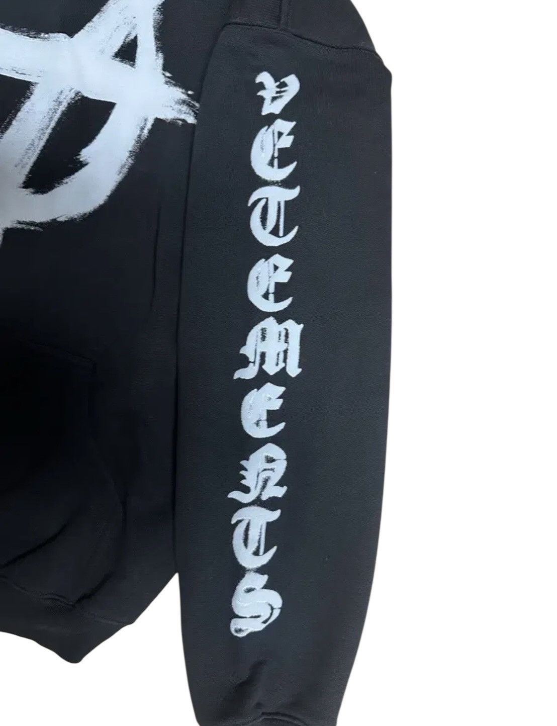 Vetements Vetements Anarchy Hoodie Size US S / EU 44-46 / 1 - 4 Thumbnail