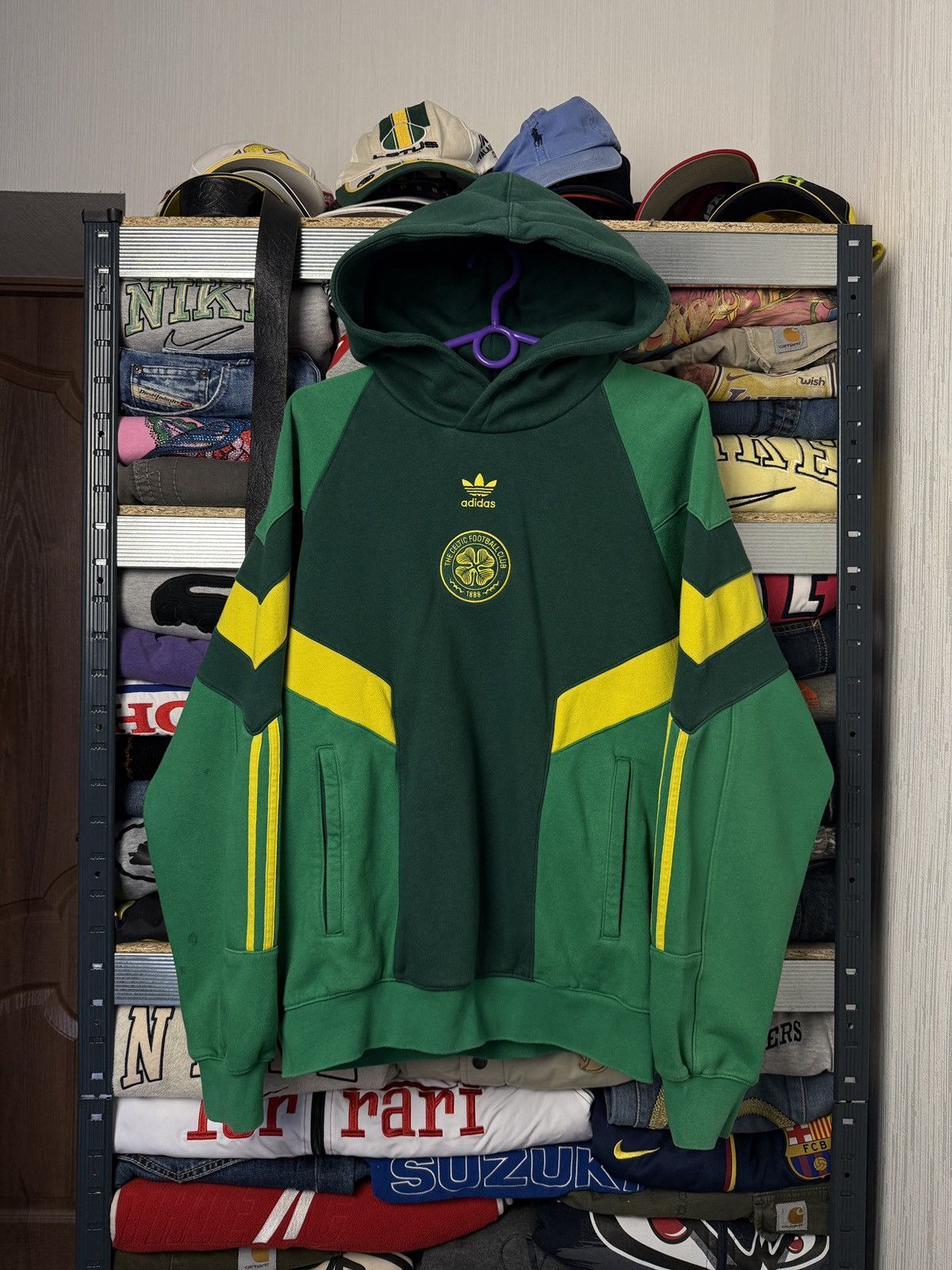 Adidas Adidas Center Logo Celtic Hoodie Size US S / EU 44-46 / 1 - 1 Thumbnail