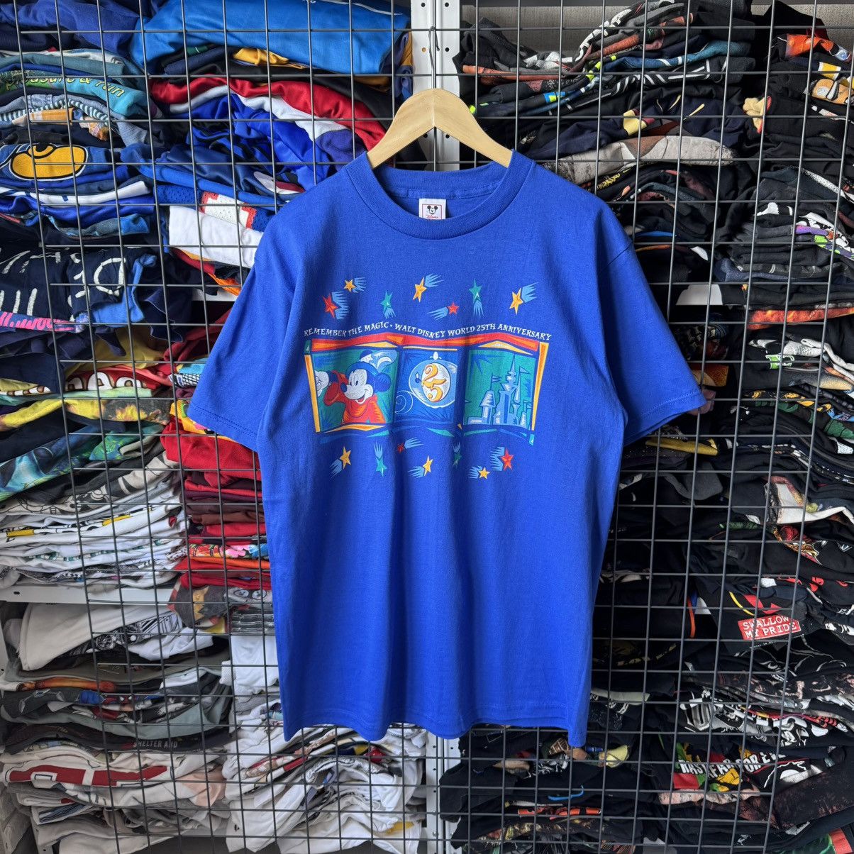Disney Vintage 90s Disney Remember the Magic T-shirt Size US L / EU 52-54 / 3 - 1 Thumbnail