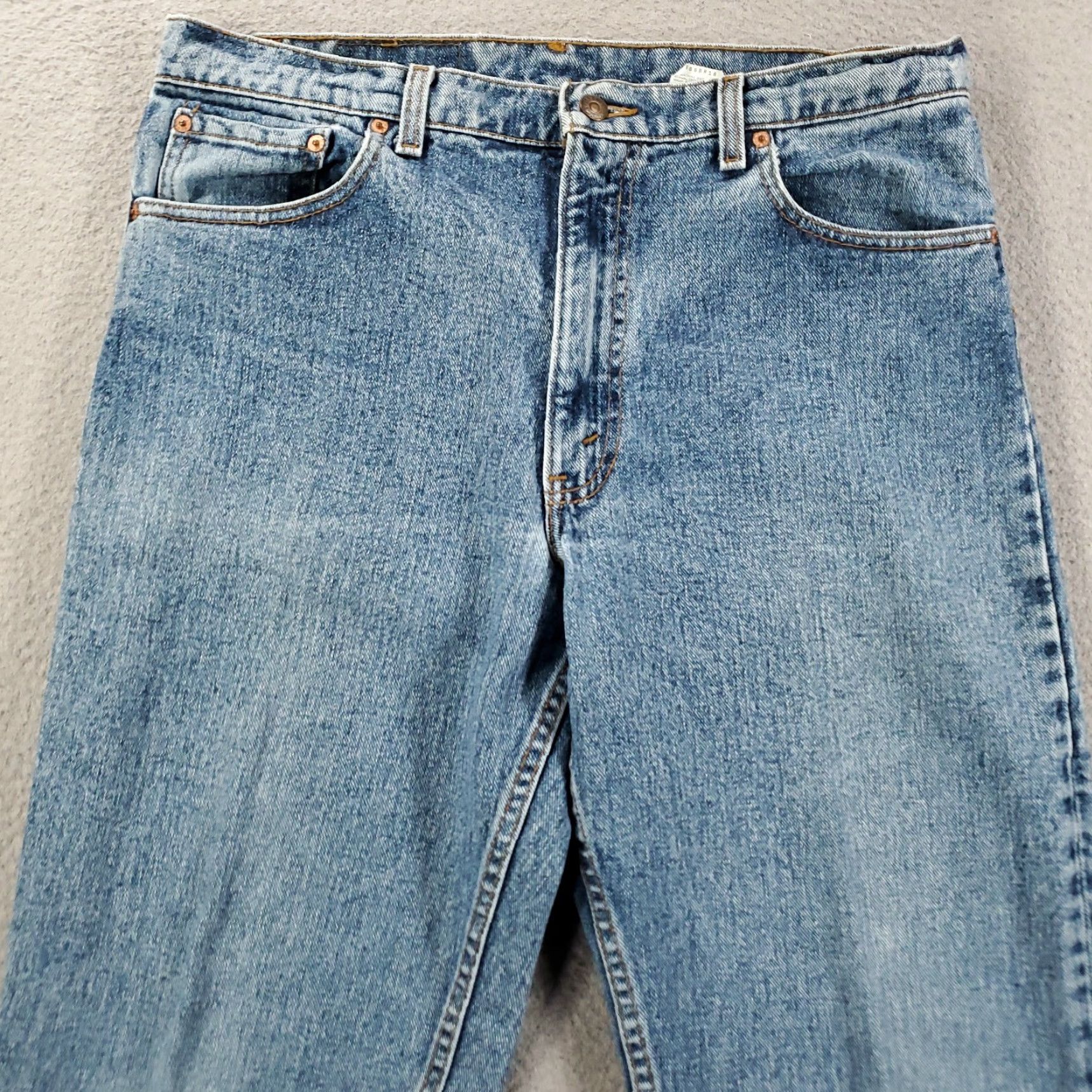 Levi's VINTAGE Levi's Jeans Mens 36 Relaxed Fit 550 Blue Distressed USA Hemmed 36x39 Size US 36 / EU 52 - 2 Thumbnail
