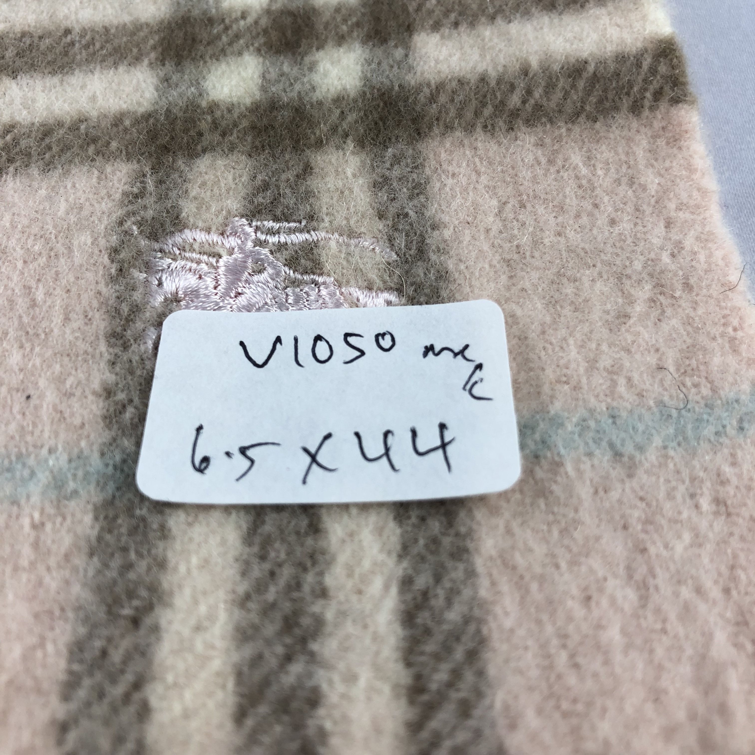 Burberry Burberry Nova Check Cashmere Merino Scarf Muffler V1050 Size ONE SIZE - 6 Thumbnail
