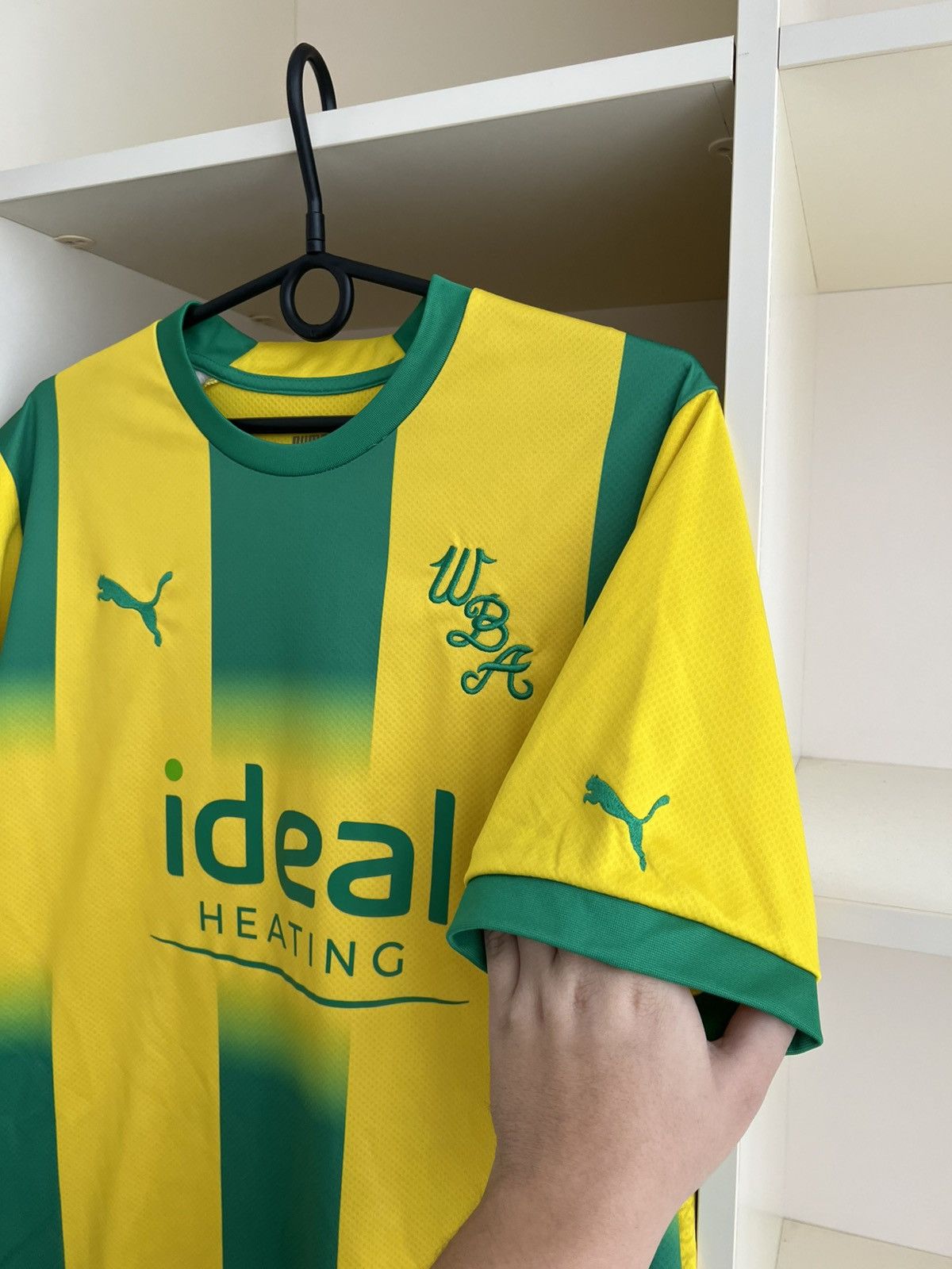 Puma West Bromwich Albion WBA 2022 Away Football Shirt Puma Sz L Size US L / EU 52-54 / 3 - 6 Thumbnail