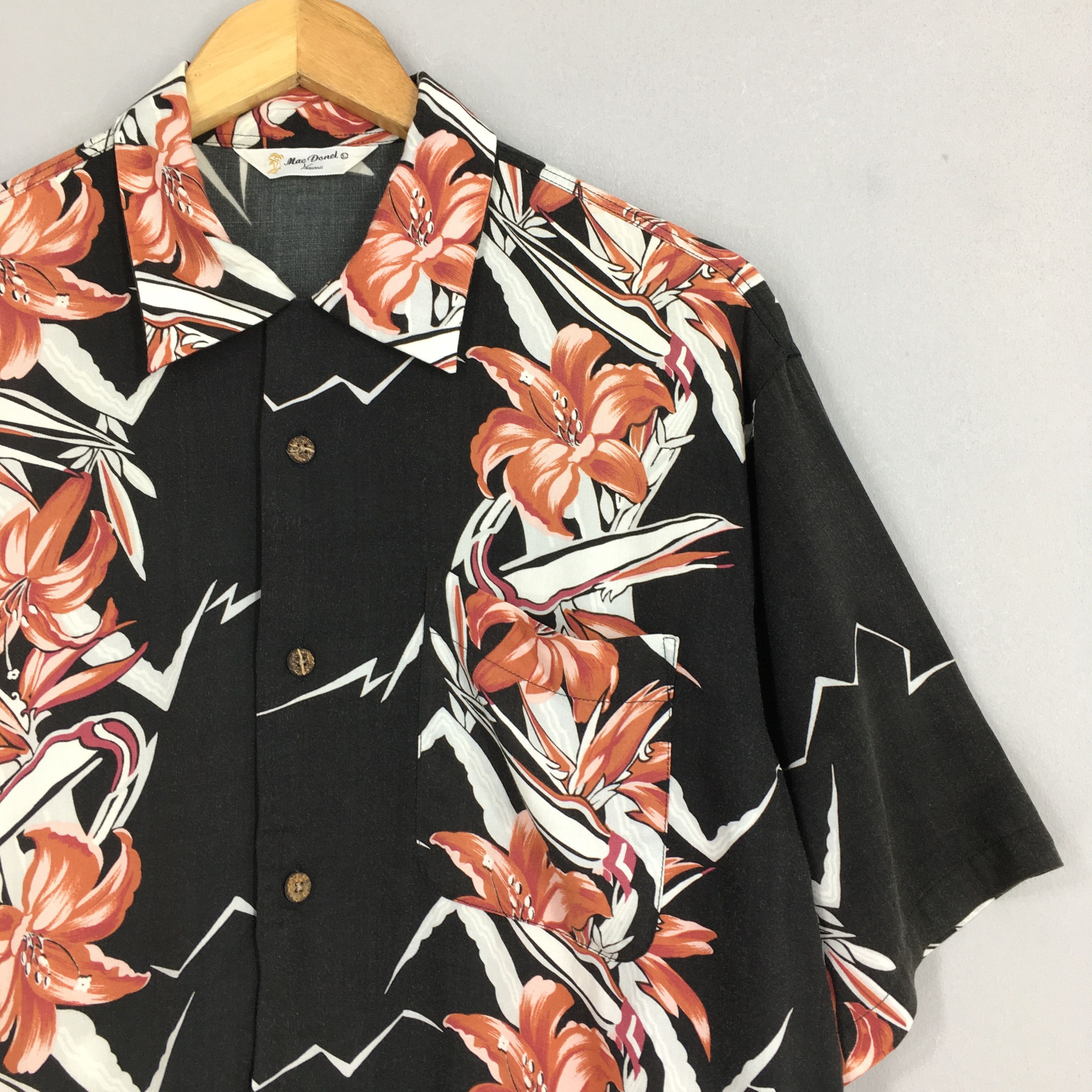 Vintage Vintage Hawaiian Aloha Floral Shirts Men Large Size US L / EU 52-54 / 3 - 2 Thumbnail