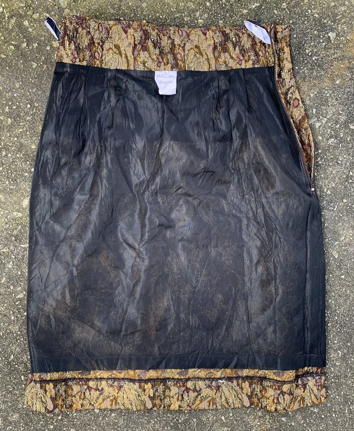 Christian Dior Monsieur × Dior × Vintage Vintage Christian Dior Slit Thread Gold Flower Mini Skirt Size 26" / US 2 / IT 38 - 18 Thumbnail