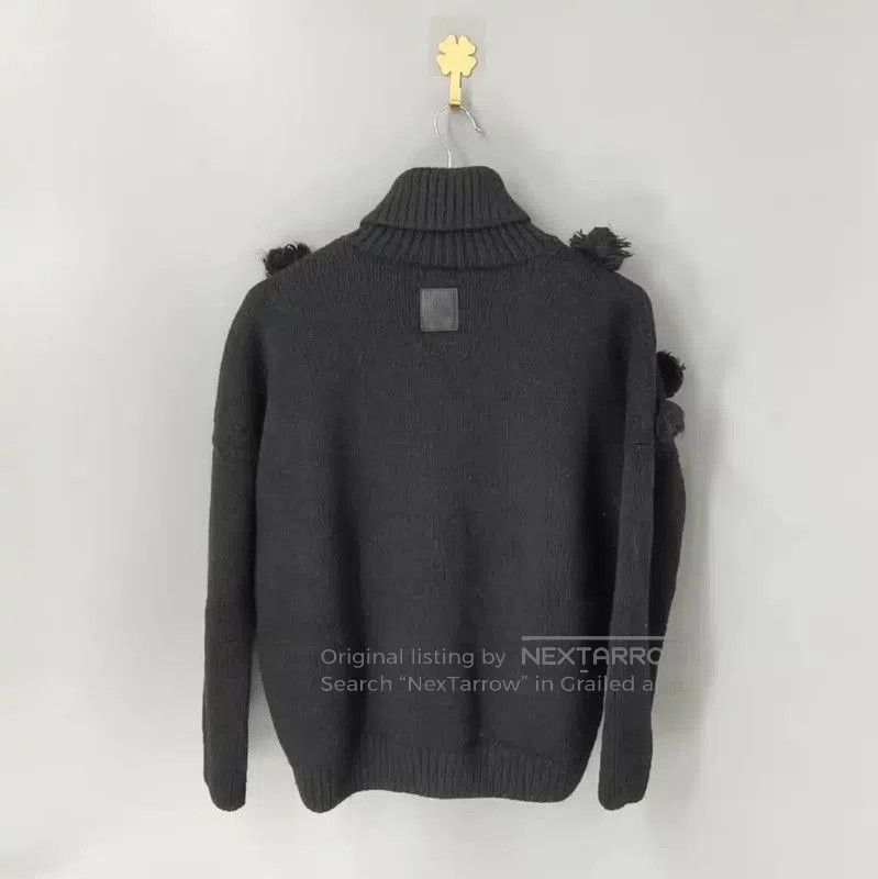 Loewe Loewe Black Wool Knit Sweater for Women . Size XS / US 0-2 / IT 36-38 - 2 Thumbnail
