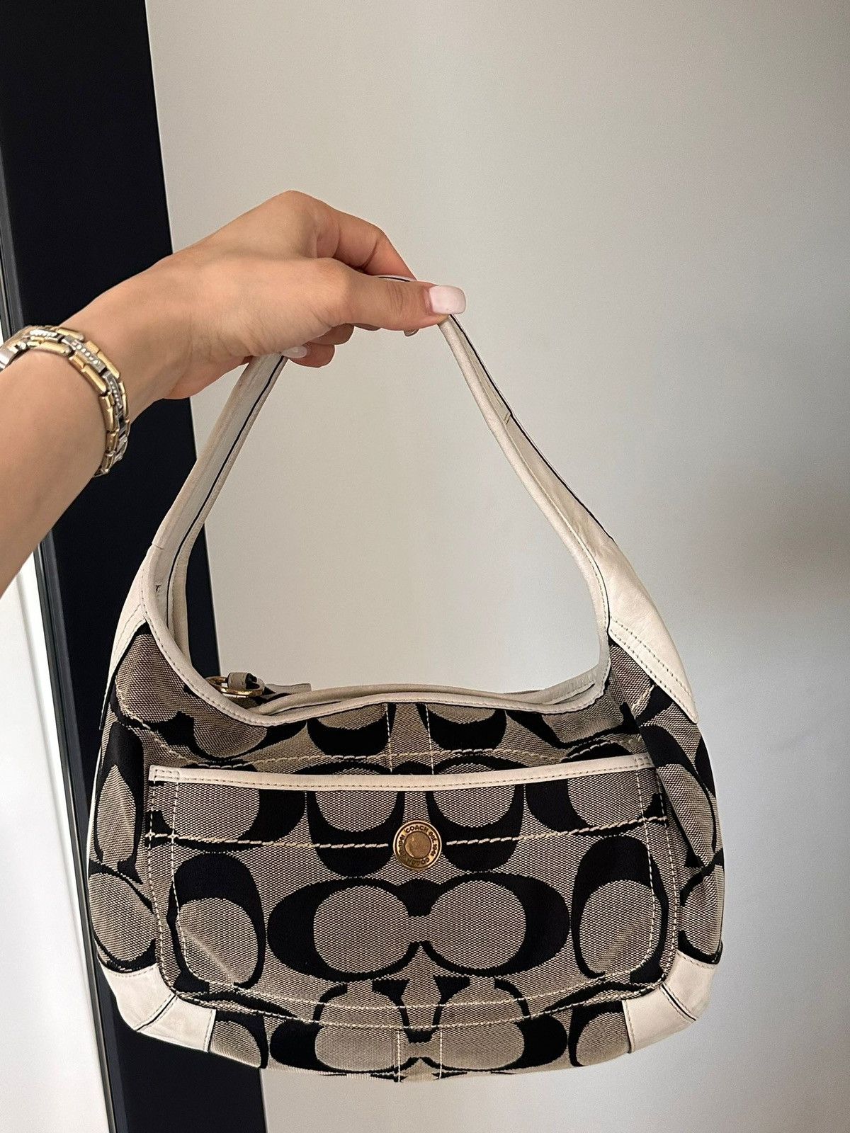 Coach Coach Signature Canvas Leather Trim Hobo Bag Black / Grey Size ONE SIZE - 2 Thumbnail