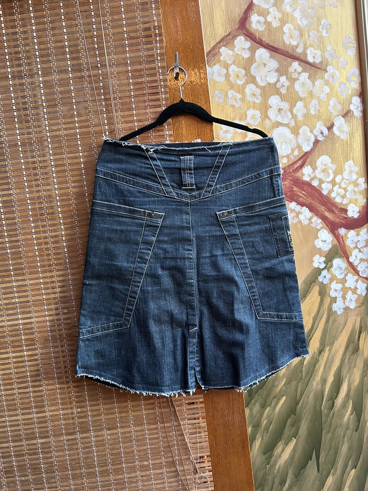 Marithe + Francois Girbaud M+F Girbaud Denim Knee Length Skirt Raw Cut Distressed Size 32" / US 10 / IT 46 - 4 Thumbnail