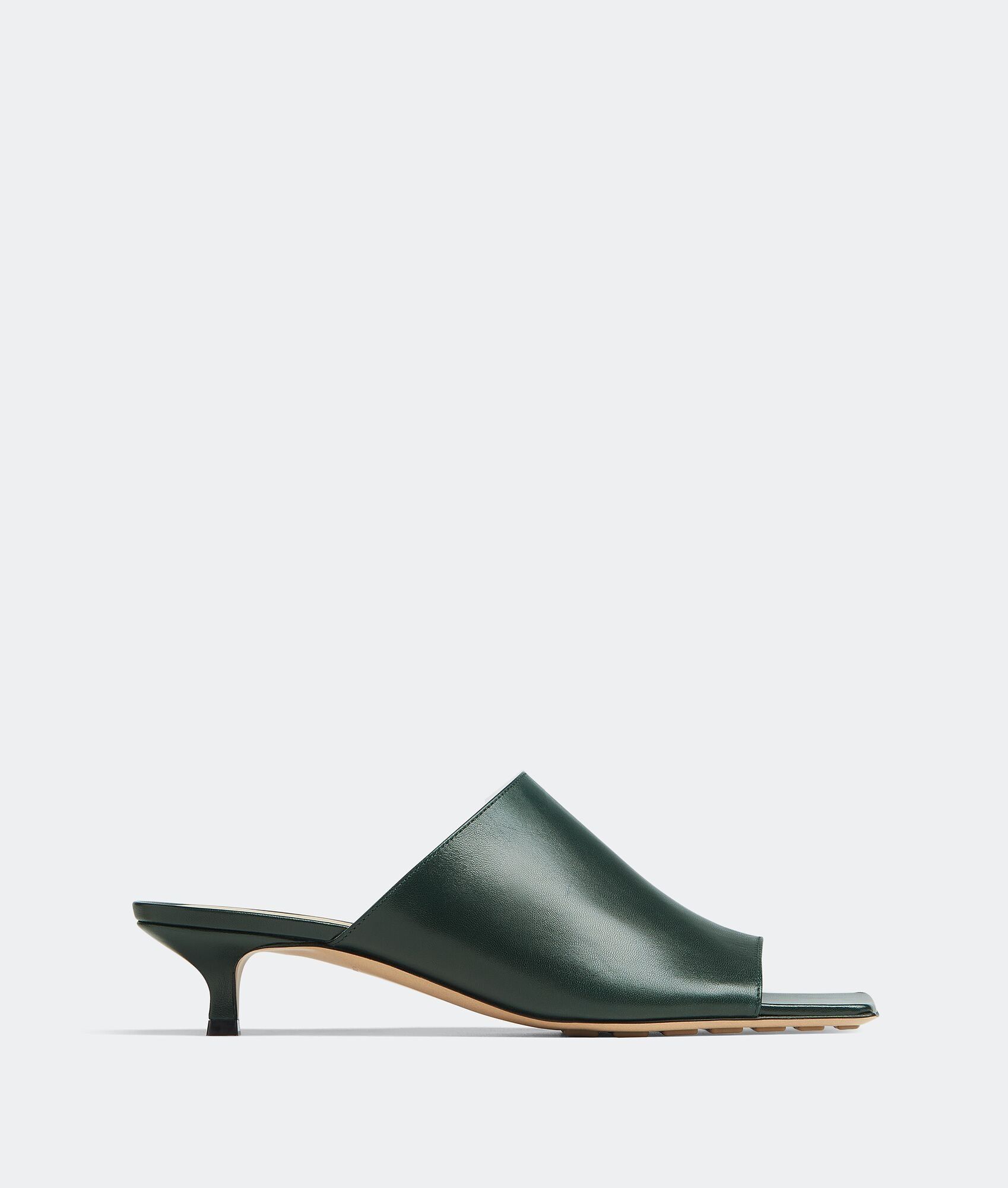 o1n1vont0125 Stretch Mules in Inkwell