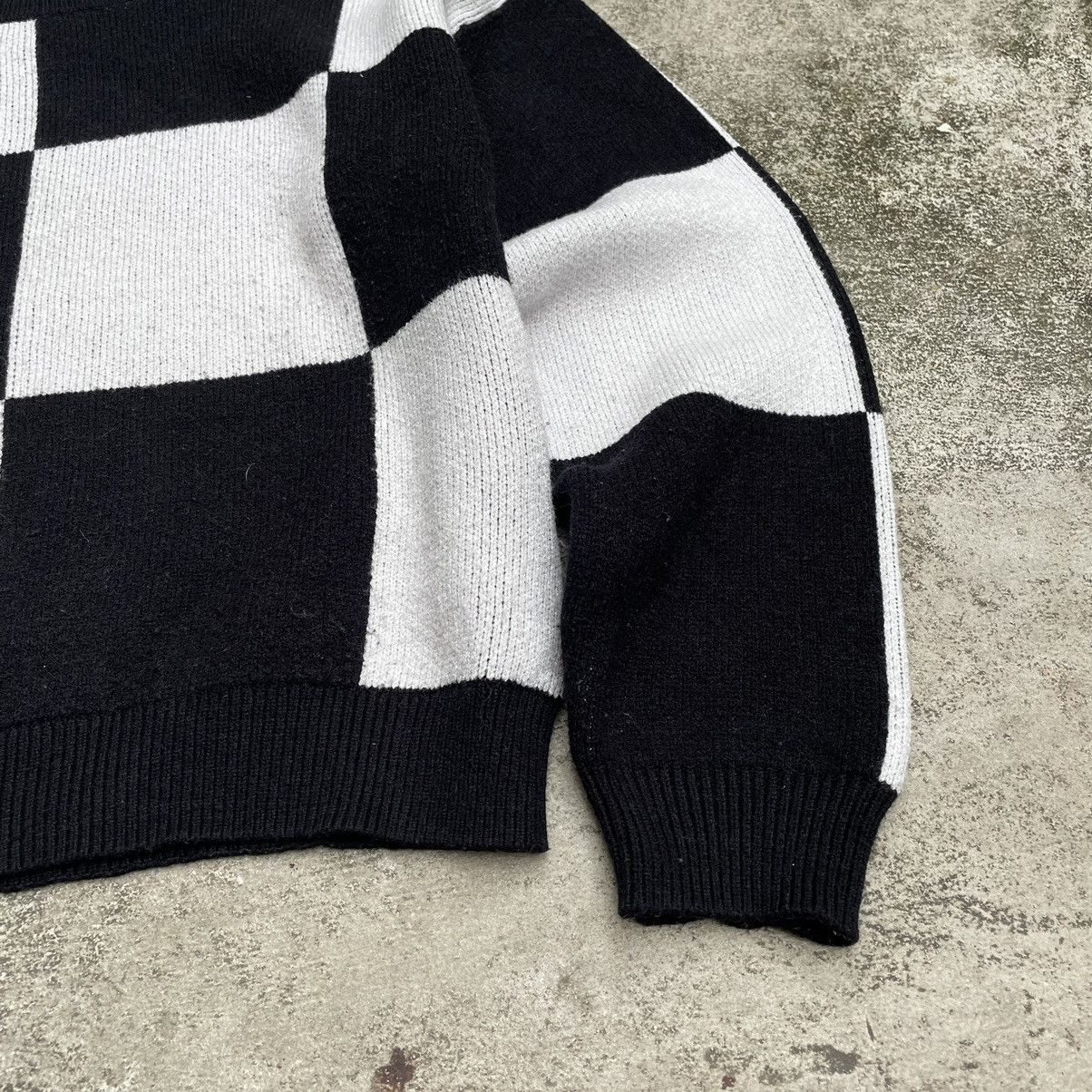 Vintage Vintage 90s Checkered Sweater Y2K Skate Oversized Graphic M Size US M / EU 48-50 / 2 - 5 Thumbnail