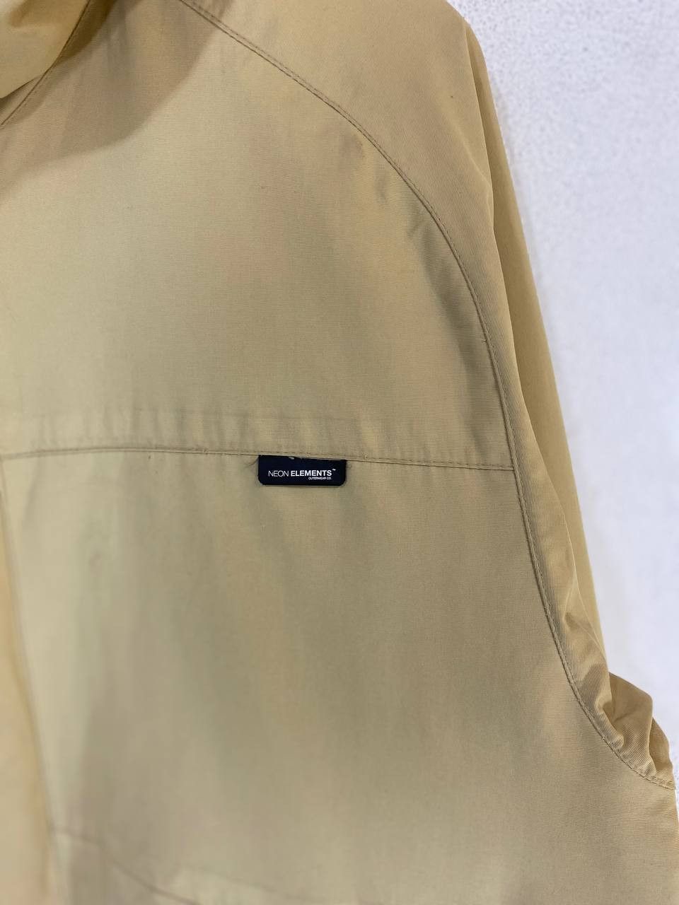 Goretex neon element waterproof jacket very nice design Size US L / EU 52-54 / 3 - 3 Thumbnail