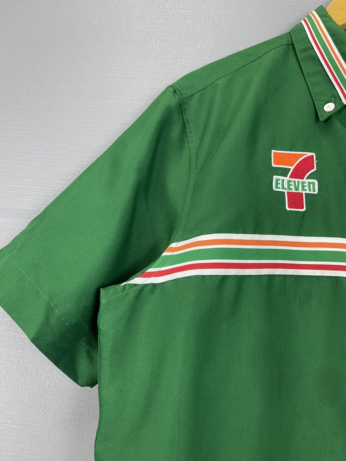 Vintage Vintage 7 Eleven Worker Shirt Size US L / EU 52-54 / 3 - 7 Thumbnail
