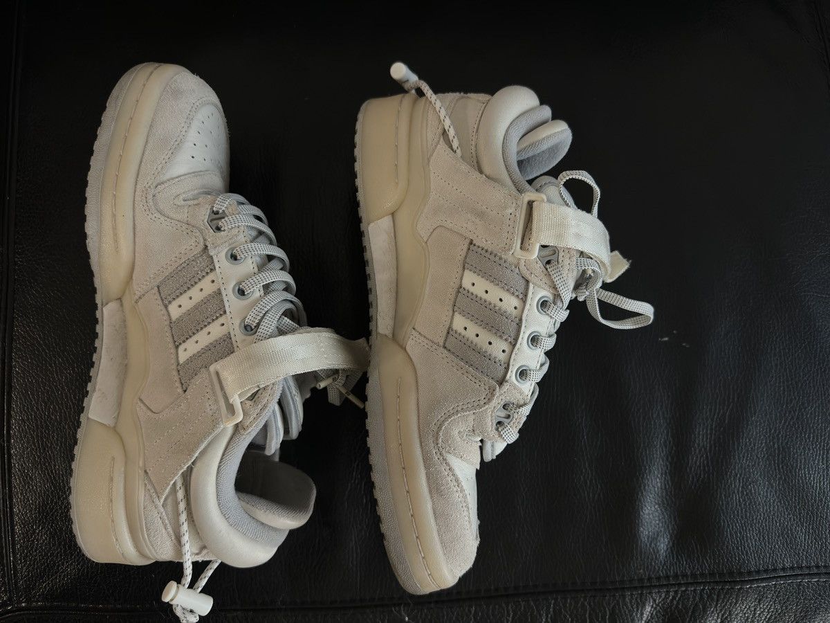 Adidas ADIDAS BAD BUNNY FORUM WHITE Size US 6 / IT 36 - 2 Thumbnail