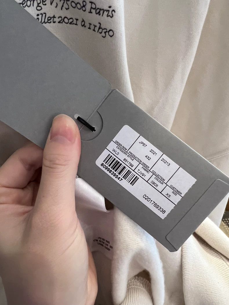 Balenciaga Balenciaga Beige Embroidered Hoodie XS In Stock Send Immed Size US XS / EU 42 / 0 - 8 Thumbnail