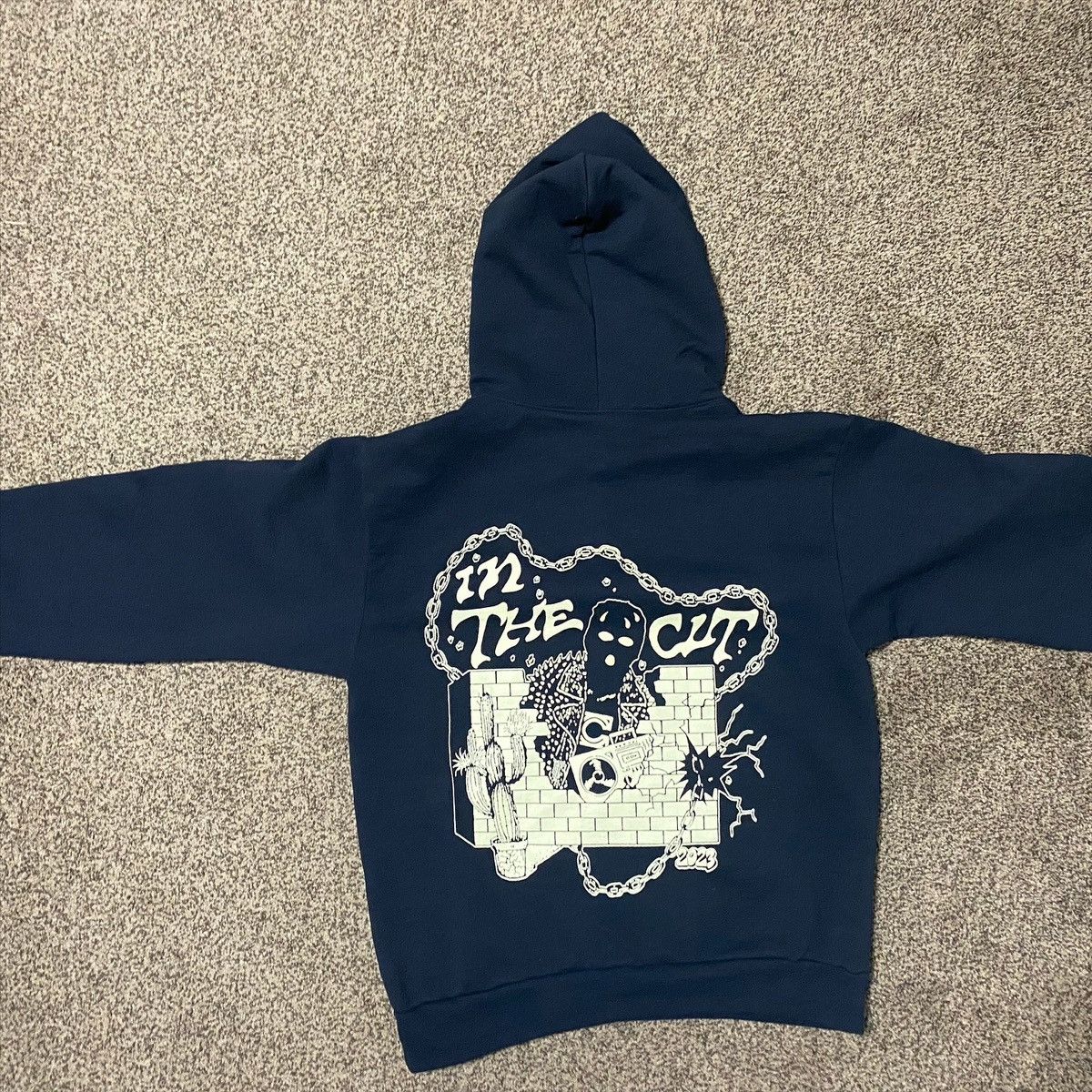 Vintage Black Graphic Hoodie Size US M / EU 48-50 / 2 - 2 Thumbnail