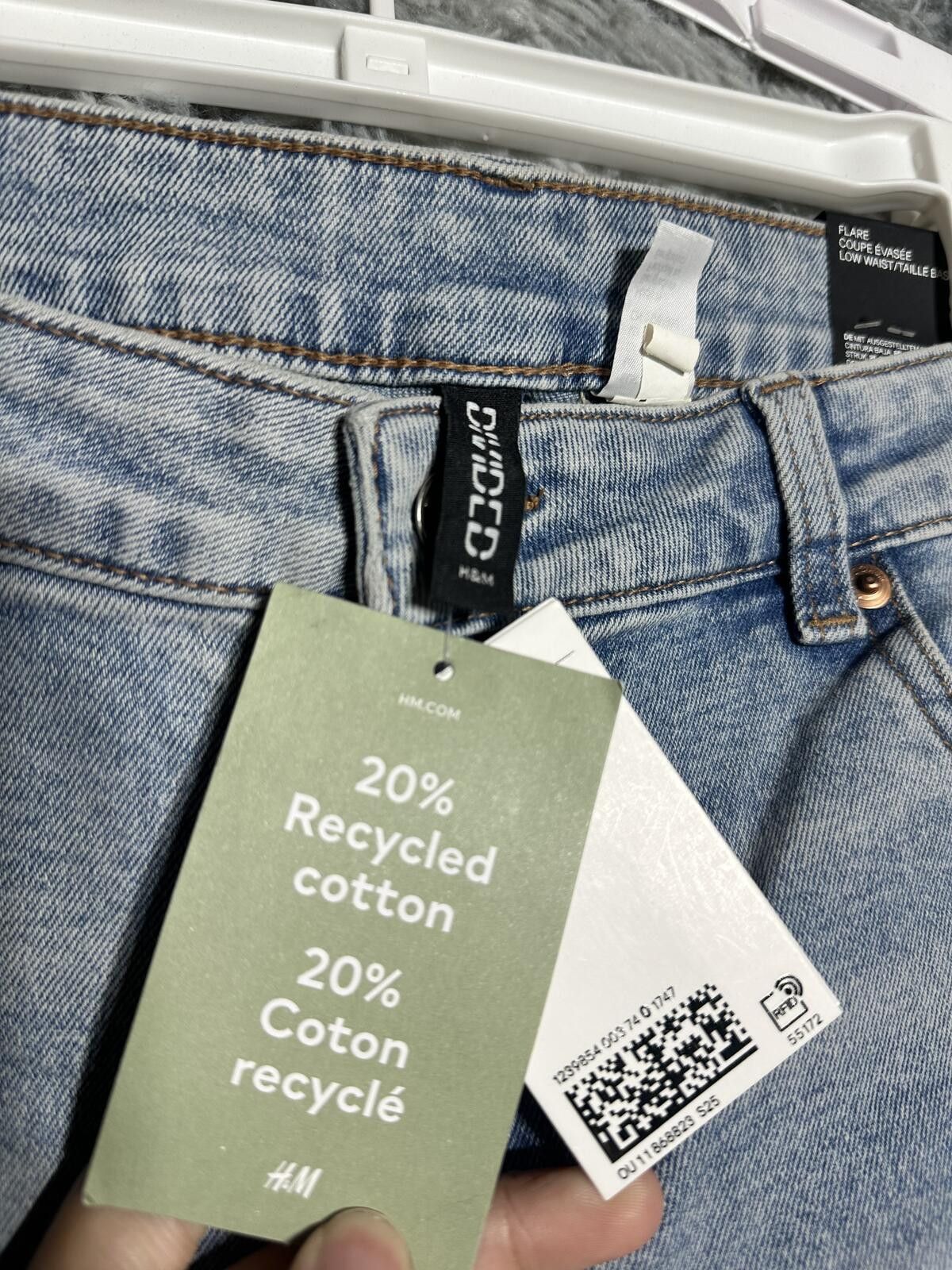 H&M H&M Light Blue Flared Jeans with Recycled Cotton - Size 28 Size 36" / US 14 / IT 50 - 3 Thumbnail