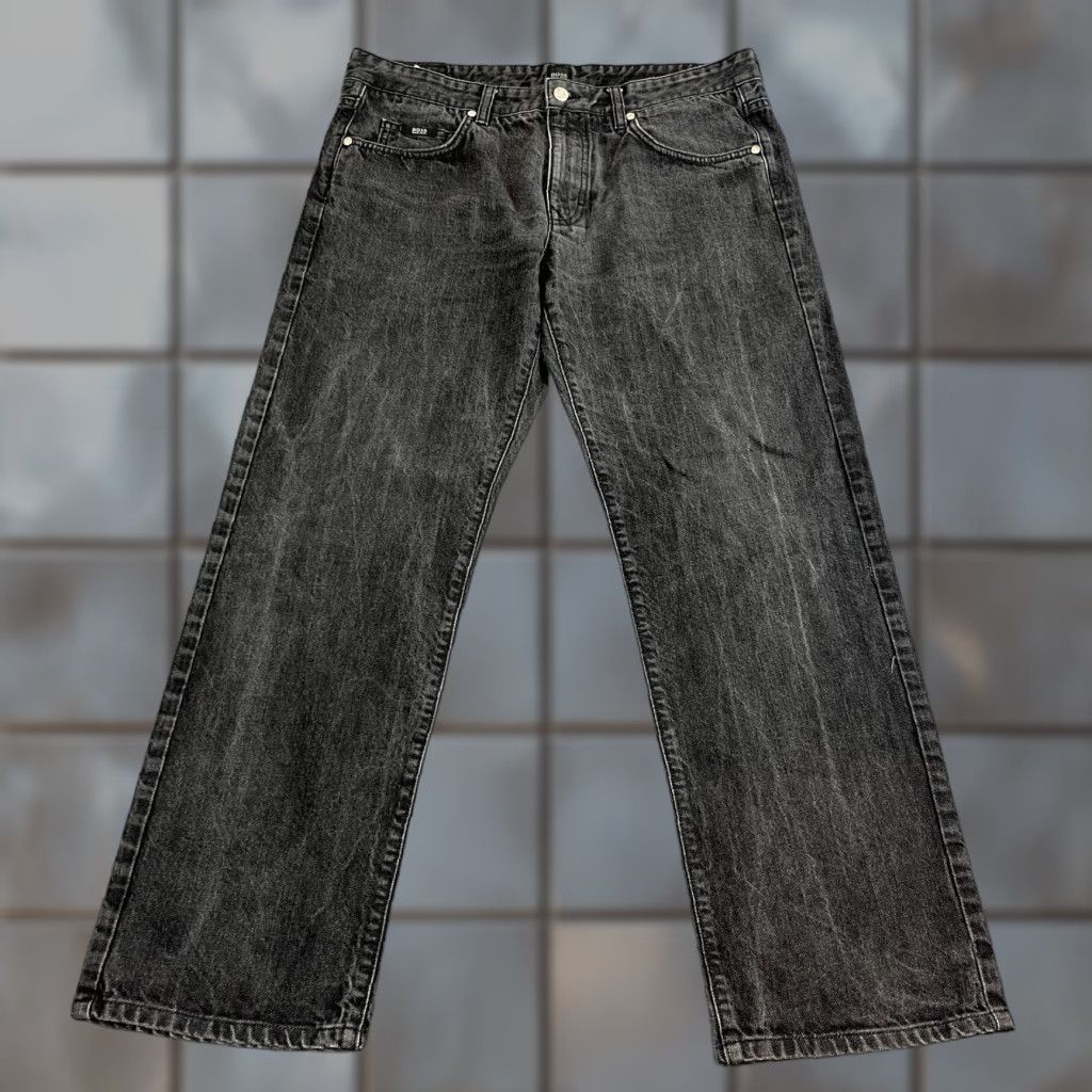 Hugo Boss HUGO BOSS Jeans Relaxed Straight 36 Mens Denim 5-Pocket Cotton Dark Black Grey Faded 100% Cotton Regular Size 36 Boys? Size US 36 / EU 52 - 1 Thumbnail