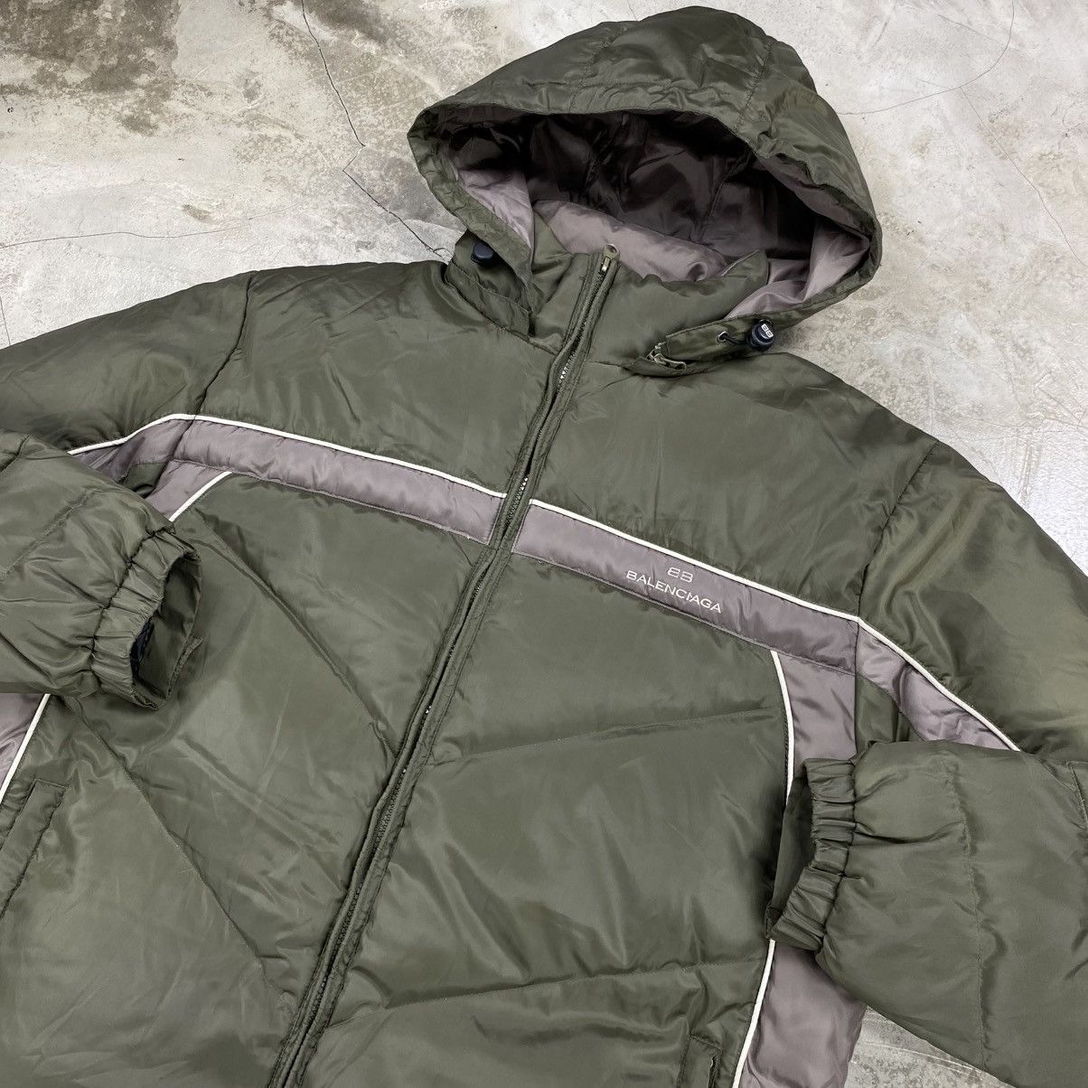 Balenciaga Hooded Down Puffer jacket Size US L / EU 52-54 / 3 - 2 Thumbnail