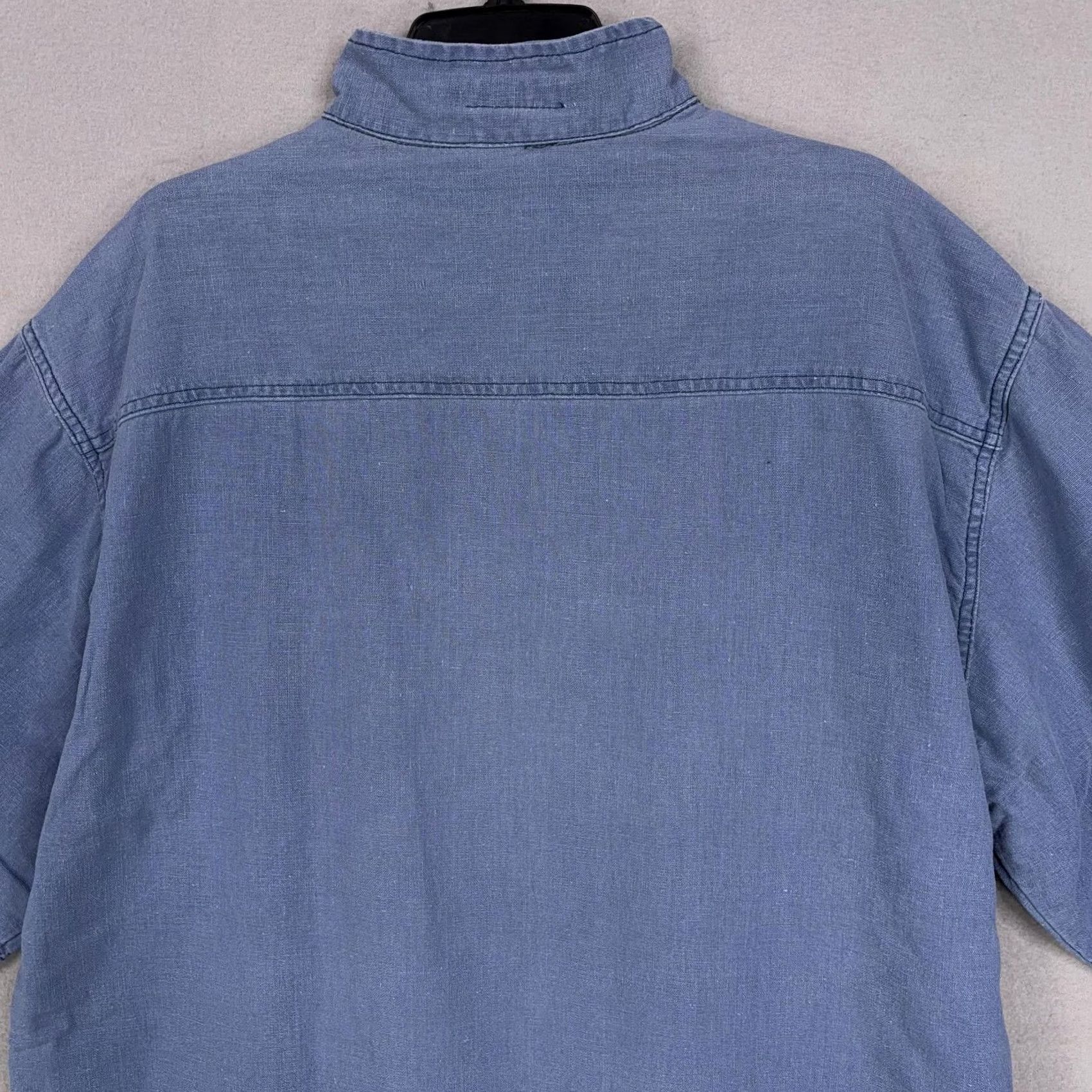 Vintage VINTAGE Paco Sports Shirt Mens Large Blue Chambray Mock Neck 90s Baggy Linen Cotton Zip Short Sleeve Size US L / EU 52-54 / 3 - 7 Thumbnail