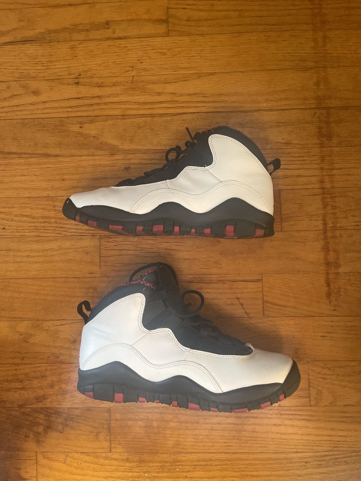 Jordan Brand Air Jordan 10 6.5y Size US 6.5 / EU 39-40 - 1 Thumbnail