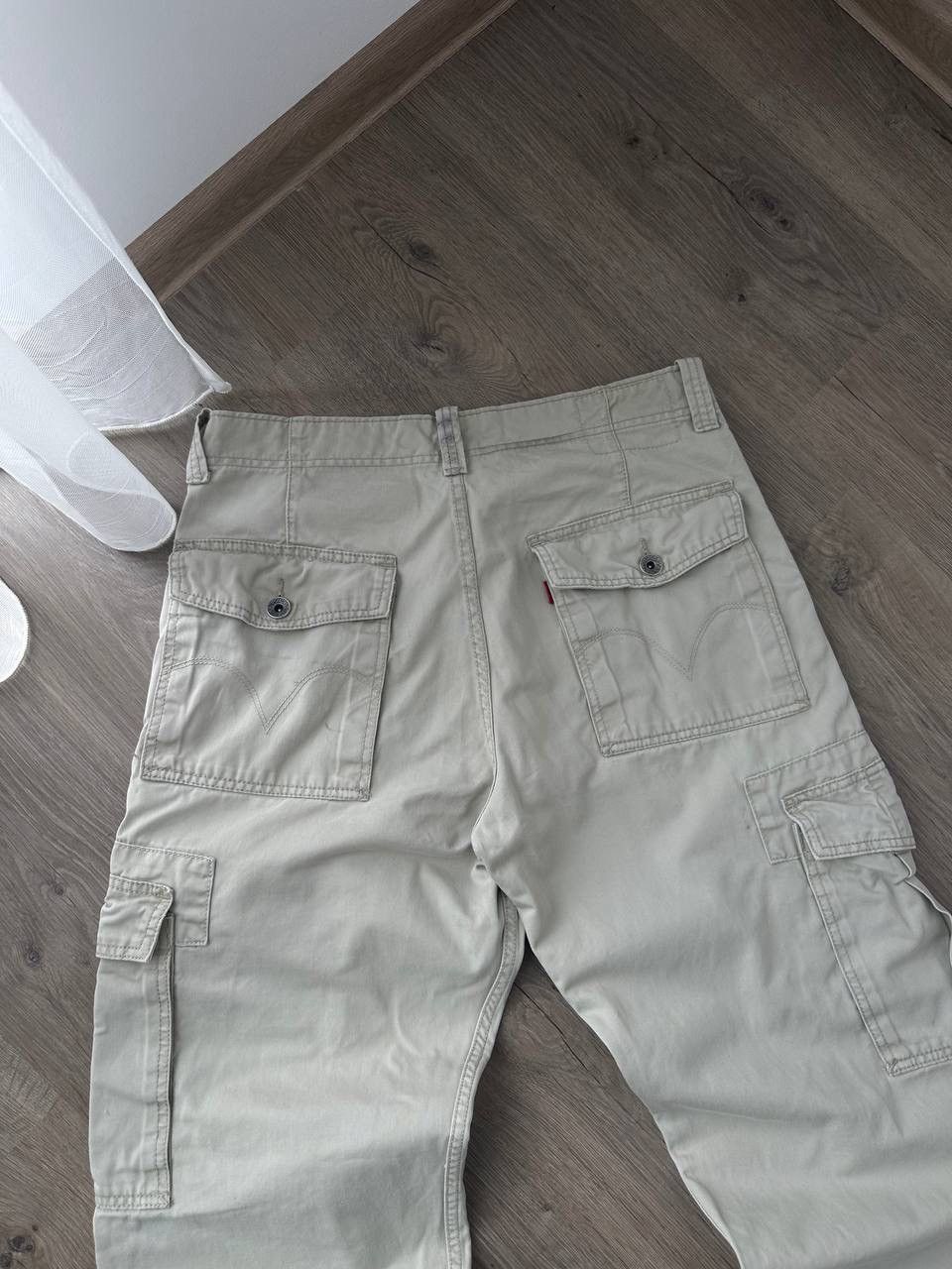 Levi's × Vintage Vintage Levis White Baggy Cargo Pants Size US 33 - 9 Thumbnail