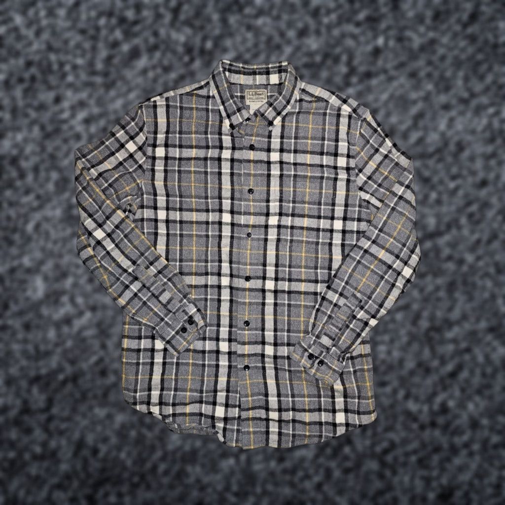 Vintage VINTAGE L.L. Bean Flannel Shirt Grey Plaid Slightly Fitted Button-Up Mens Sz M Regular Shirt Mens Gray Plaid Classic Outdoor Lumberjack Size US M / EU 48-50 / 2 - 1 Thumbnail
