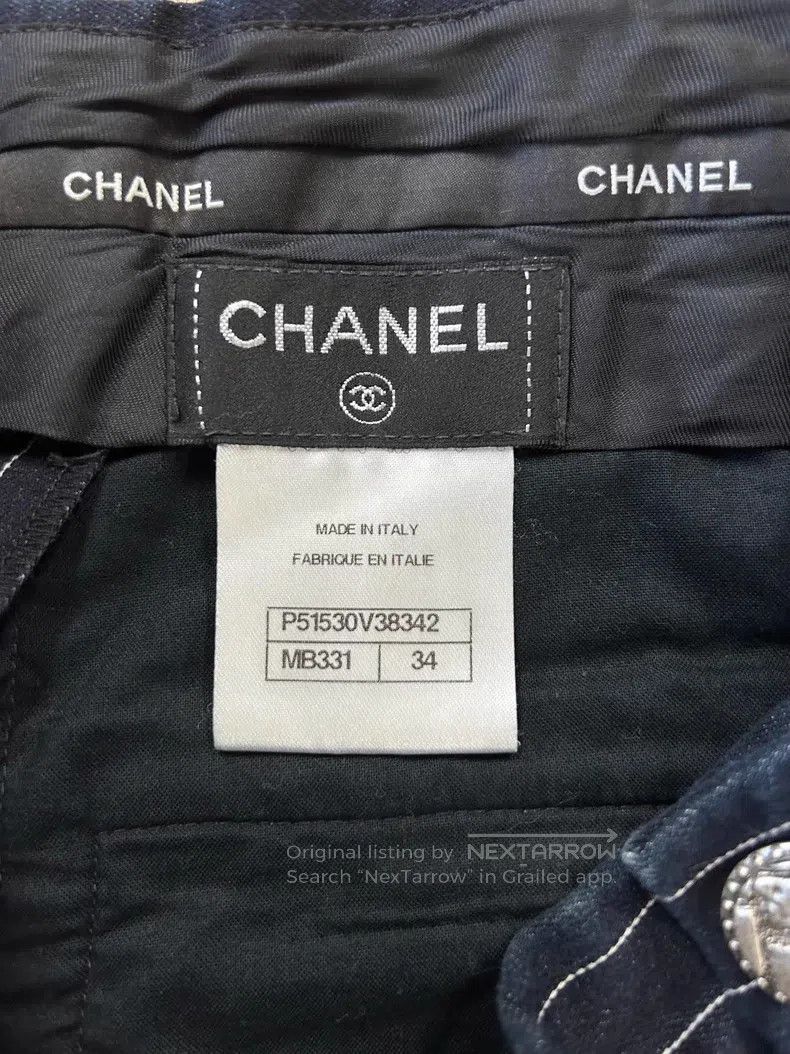 Chanel Chanel Dark blue and white striped shorts Size 42" / US 20 - 6 Thumbnail