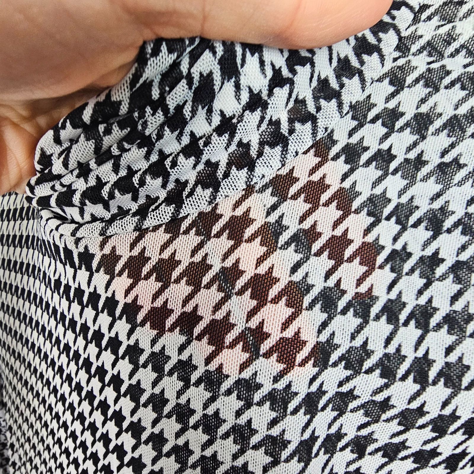 White House Black Market White House Black Market Sheer Houndstooth Top S Turtleneck Size S / US 4 / IT 40 - 6 Thumbnail