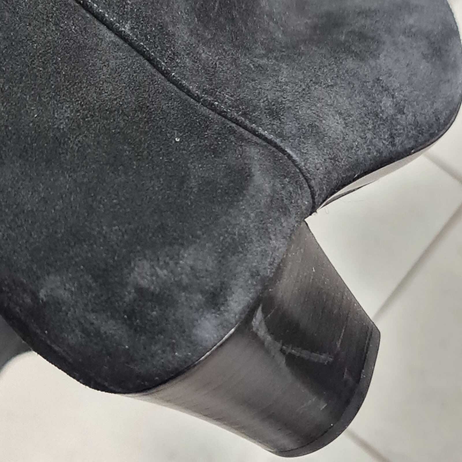 Saint Laurent Paris Saint Laurent Black Suede Boots Sz.38 Size US 8 / IT 38 - 12 Thumbnail
