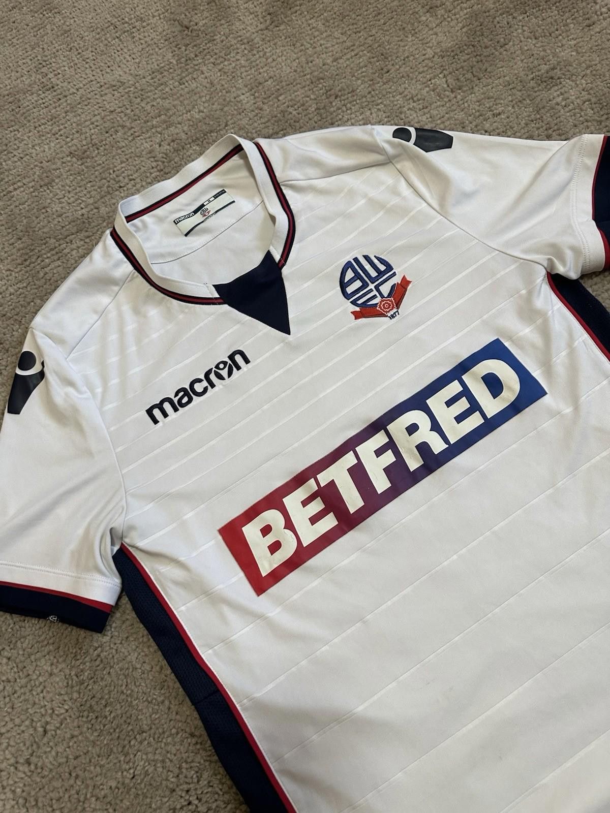 Macron Bolton Wanderers Jersey 2018/2019 Home Football Soccer Size US M / EU 48-50 / 2 - 3 Thumbnail