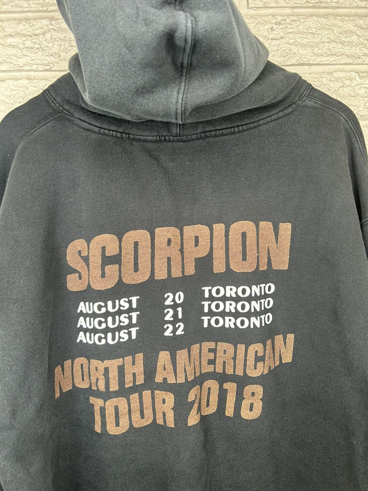Drake Drake Scorpion 2018 Toronto Tour Faded Hoodie Size US XL / EU 56 / 4 - 5 Thumbnail