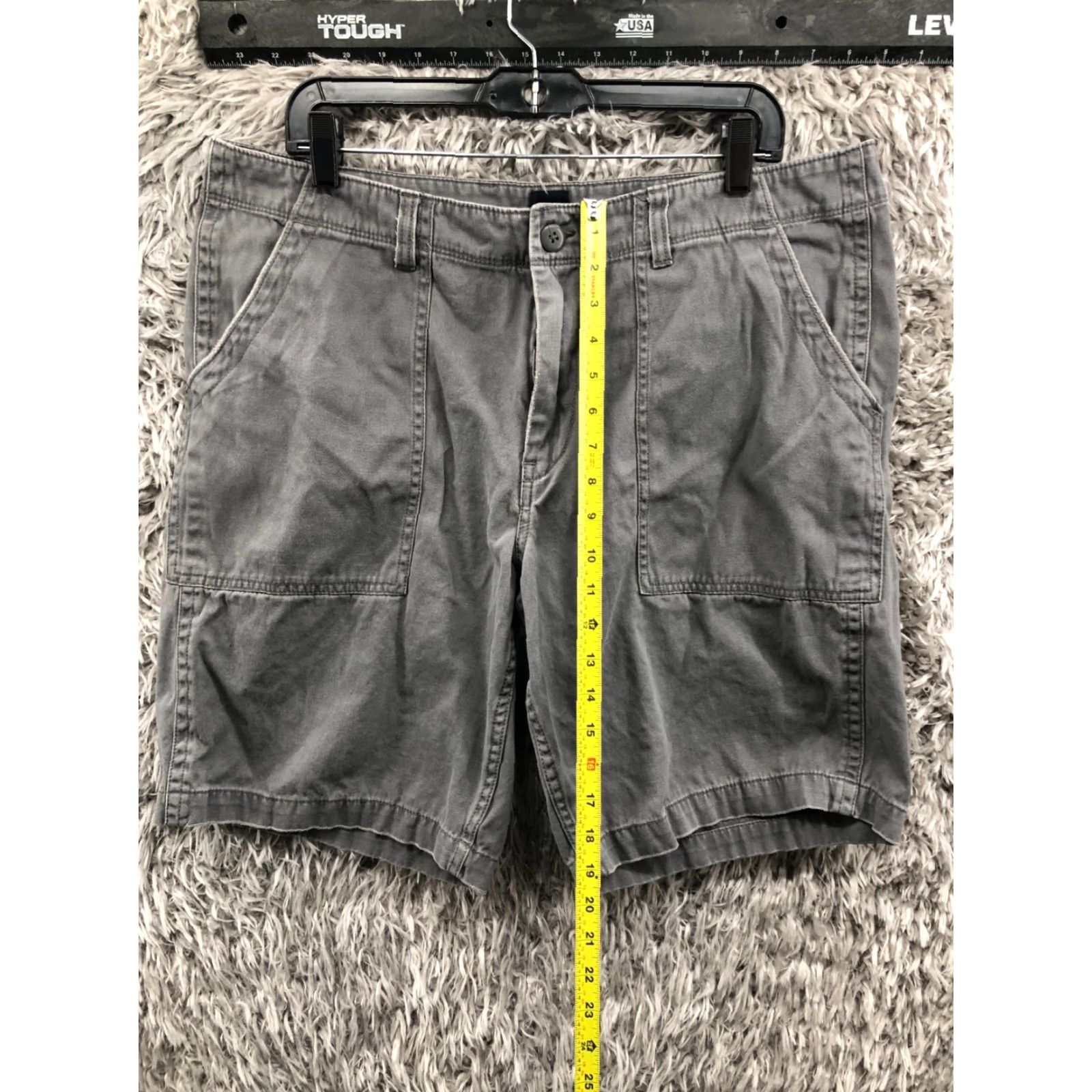 Gap Gap Chino Shorts Mens 36 Mid Rise Medium Wash Gray 5-Pocket Design Regular Inseam 10 in Cotton Blend Logo Belt Loops Flat Front Knit Fabric Vintage No Size US 36 / EU 52 - 3 Thumbnail