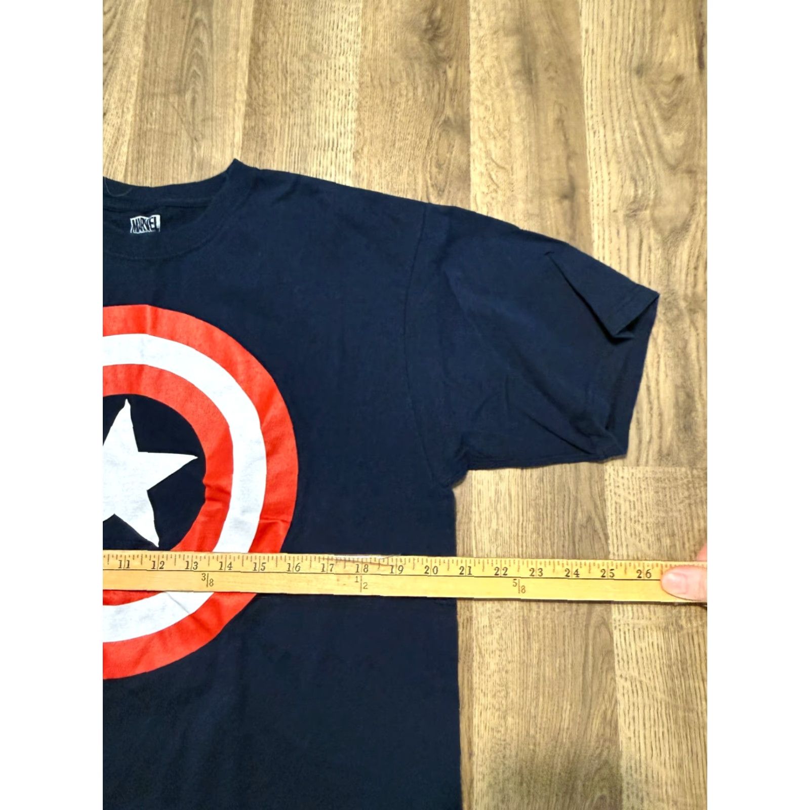 Vintage VINTAGE Marvel Shirt Mens XL Blue Red White Captain America Graphic Print Size US XL / EU 56 / 4 - 7 Thumbnail