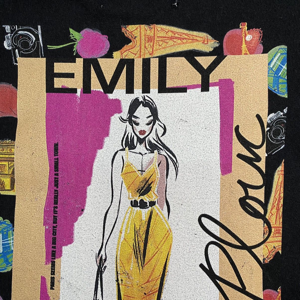 Japanese Brand EMILY IN PARIS MOVIE SERIES T SHIRT NETFLIX Size US M / EU 48-50 / 2 - 7 Thumbnail