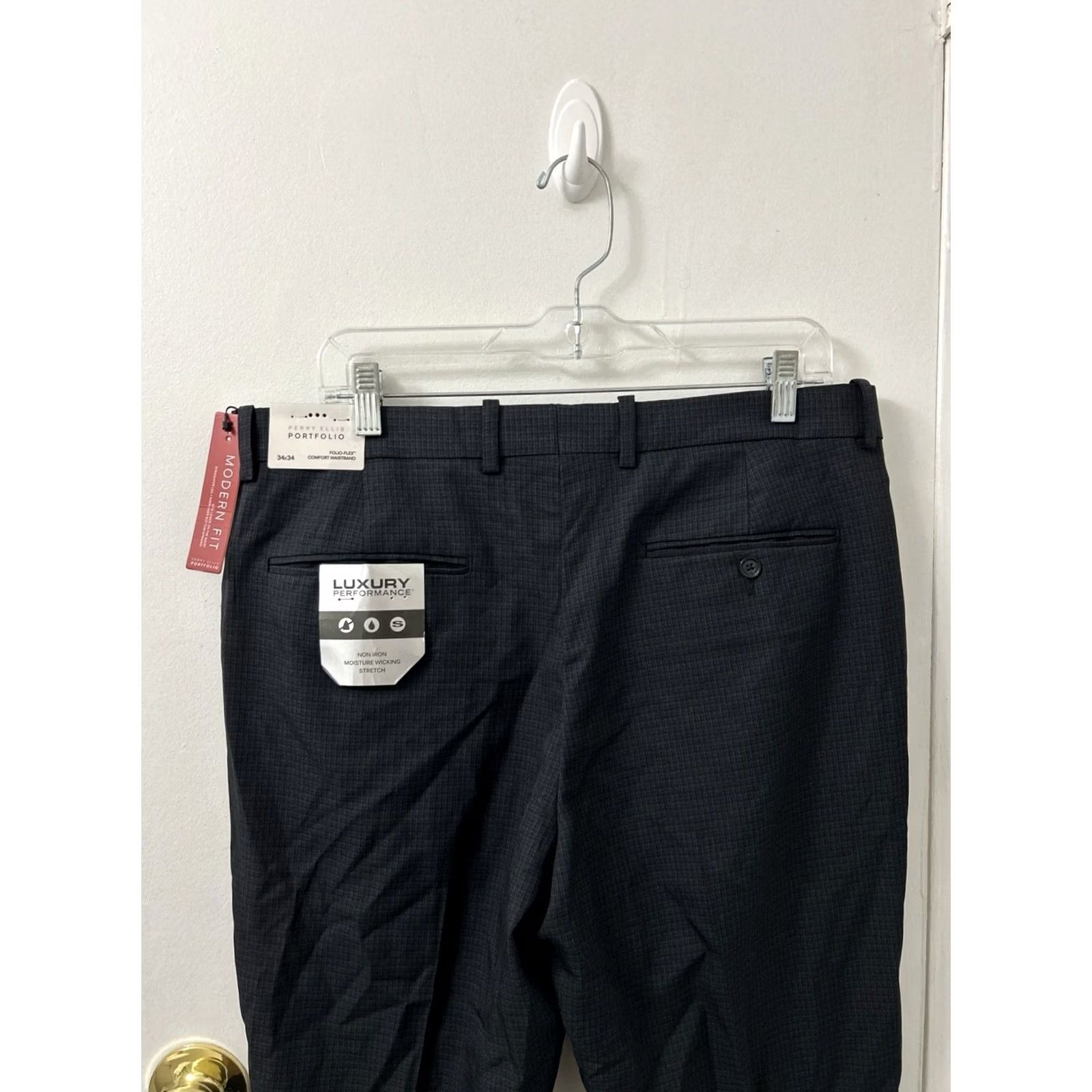 Perry Ellis Perry Ellis Portfolio Pants Mens 34x34 Black Modern Fit Dress Pants Wrinkle Resistant Moisture Wicking Pockets Logo Satin Texture Vintage No 1990s Size US 34 / EU 50 - 7 Thumbnail
