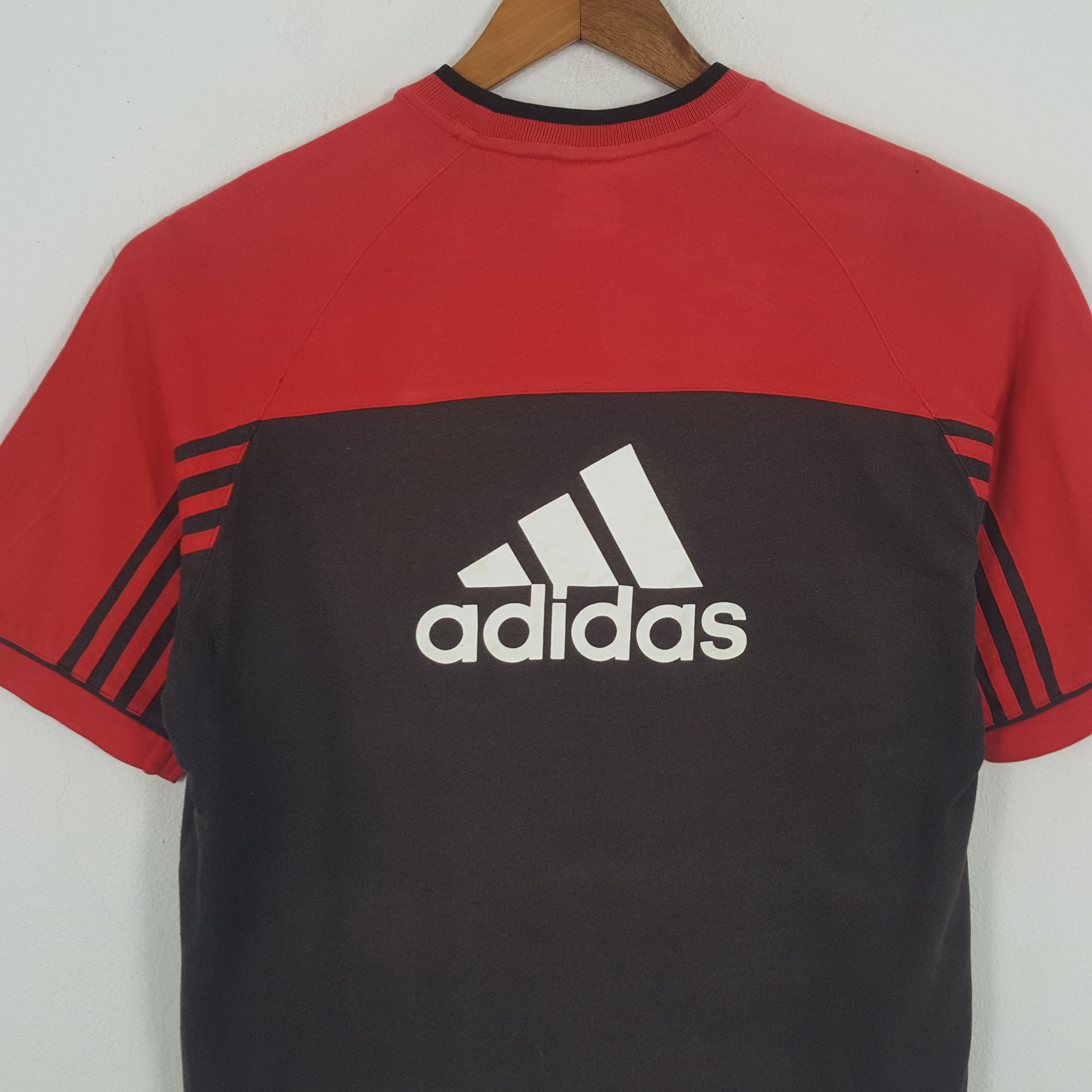 Adidas × Vintage Vintage ADIDAS AC MILAN Italian Football Club T-Shirts Size US L / EU 52-54 / 3 - 4 Thumbnail