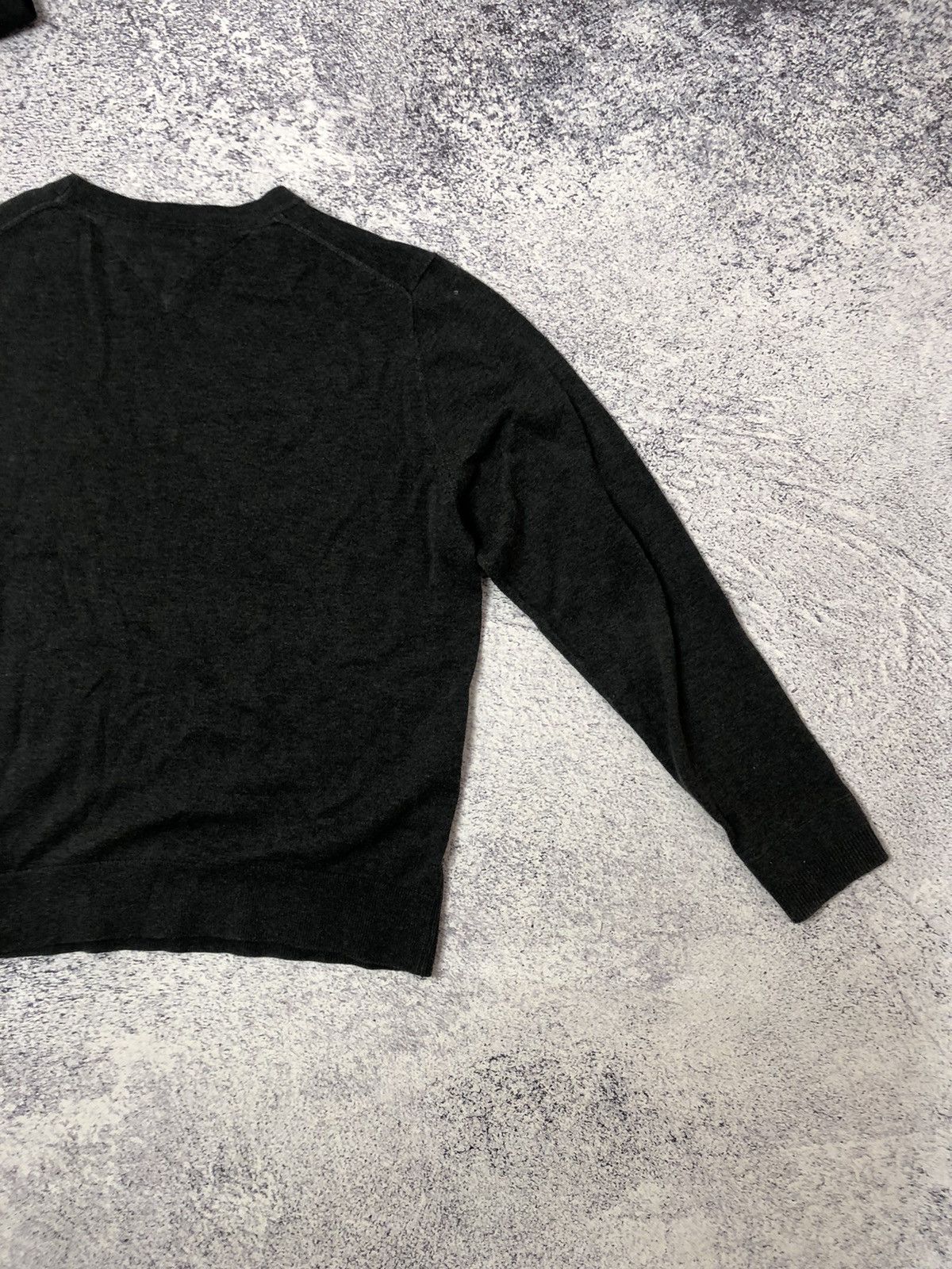 Tommy Hilfiger Men’s Sweater Tommy Hilfiger size S y2k luxury ykk Size US S / EU 44-46 / 1 - 7 Thumbnail