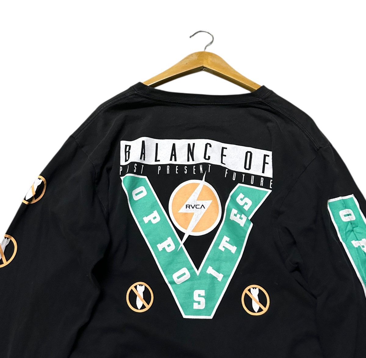 RVCA RVCA the balance of opposites backhit long sleeve tshirt Size US M / EU 48-50 / 2 - 2 Thumbnail