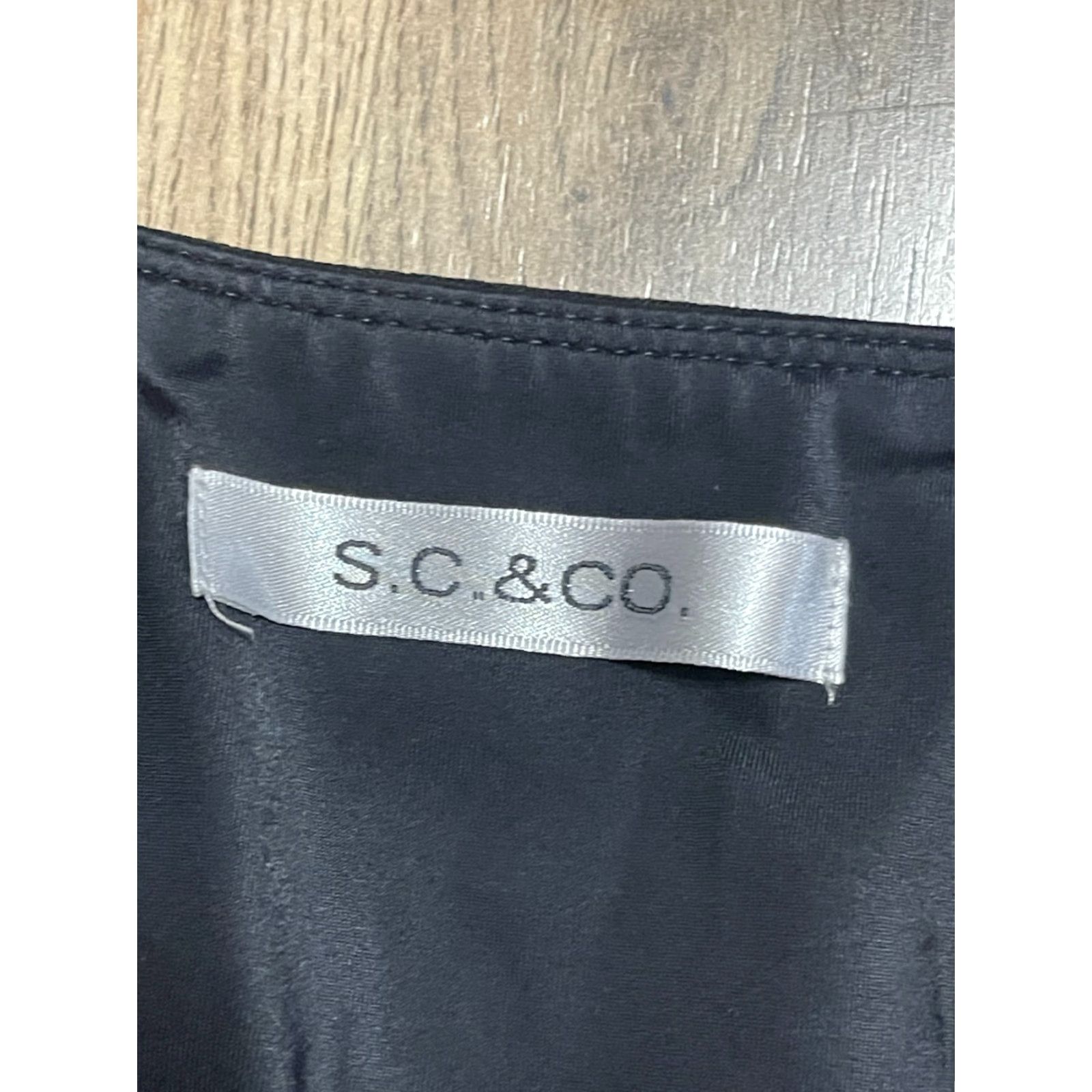 Vintage S.C & CO. Skirt Women's XL Black Built in Short Pull On Mini Casual Modern Short Womens XL Black Skirt 90s? Size 40" / US 18 - 7 Thumbnail