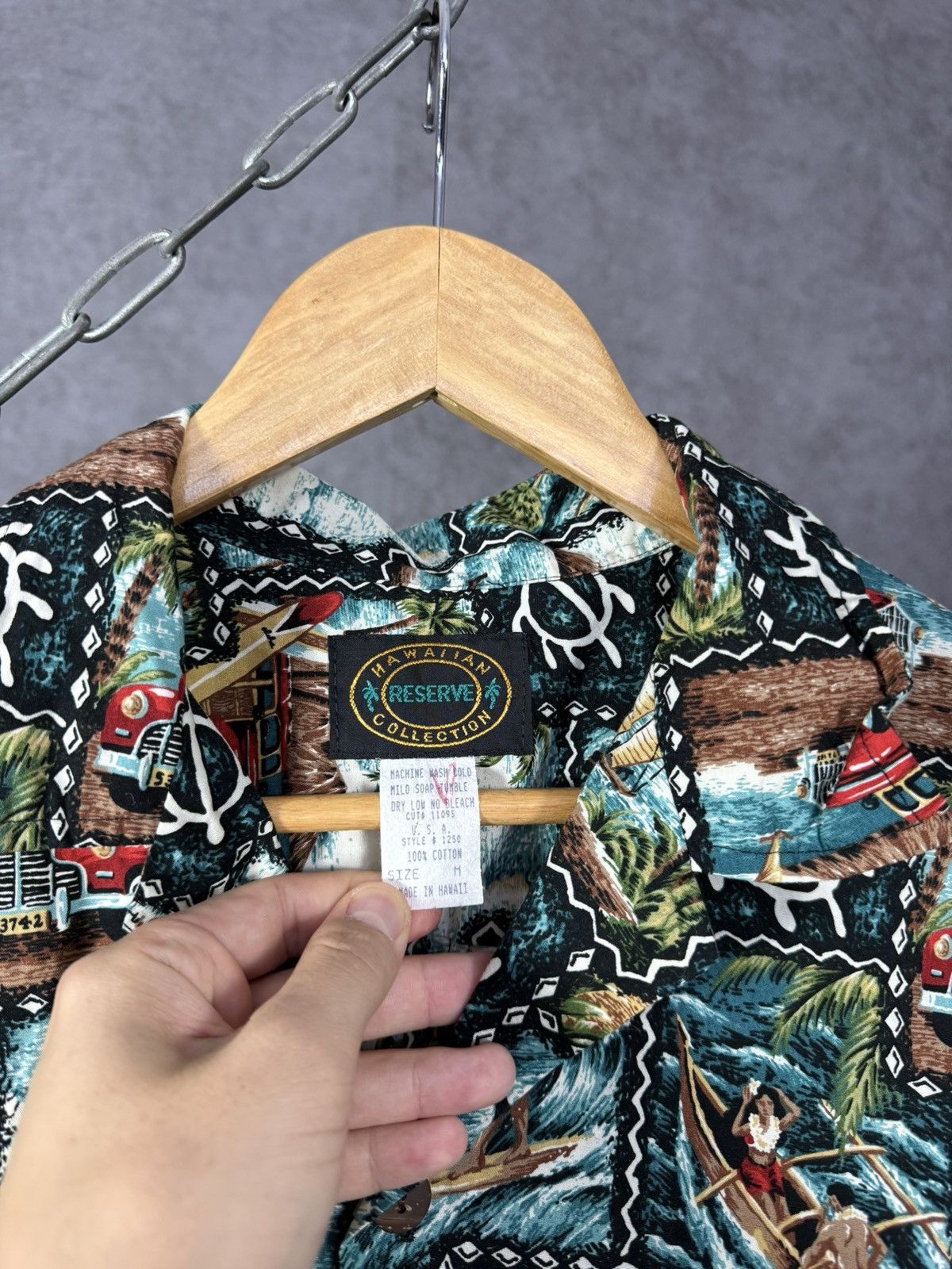 Vintage Hawaiian crazy art made in USA shirt Size US M / EU 48-50 / 2 - 4 Thumbnail