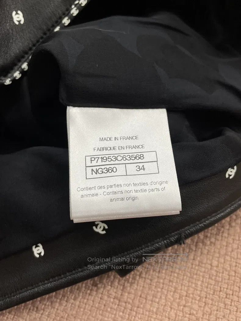 Chanel Chanel Black full logo full double C leather vest jacket Size XXS / US 00 / IT 34 - 6 Thumbnail