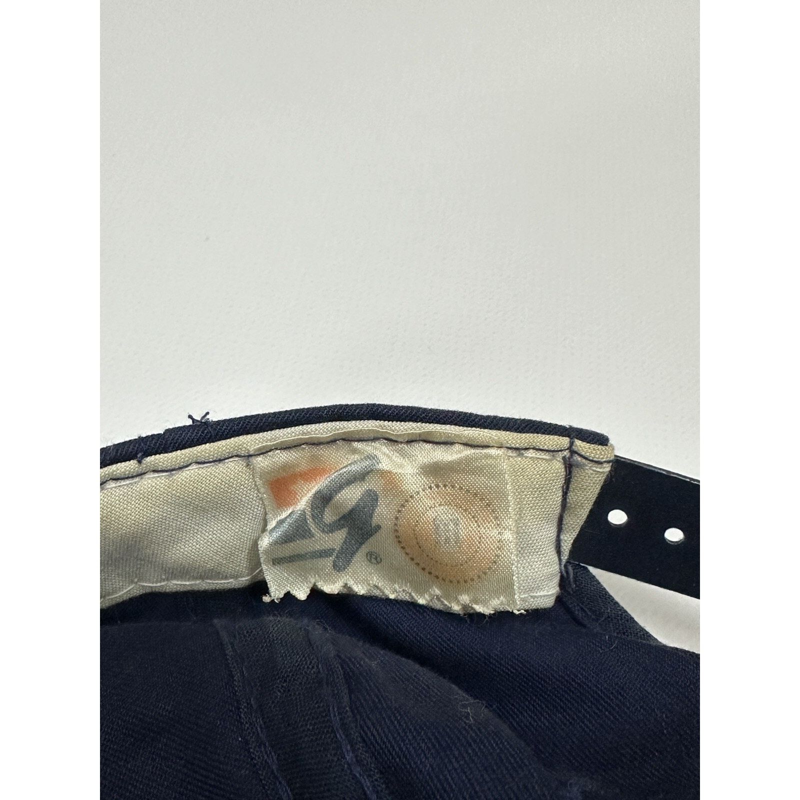 Vintage Vintage 90’s Michigan Wolverines American Football Cap Korea Size ONE SIZE - 5 Thumbnail